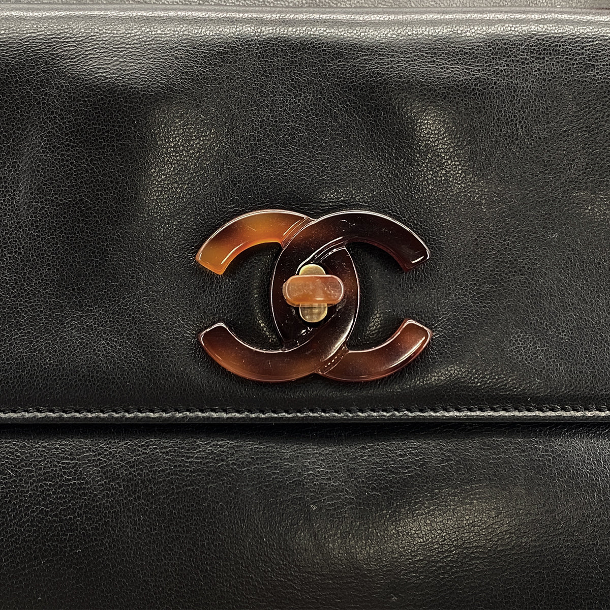 VINTAGE CHANEL PLASTIC CHAIN SHOULDER BAG TORTOISESHELL BLACK LAMB SKIN 90328120