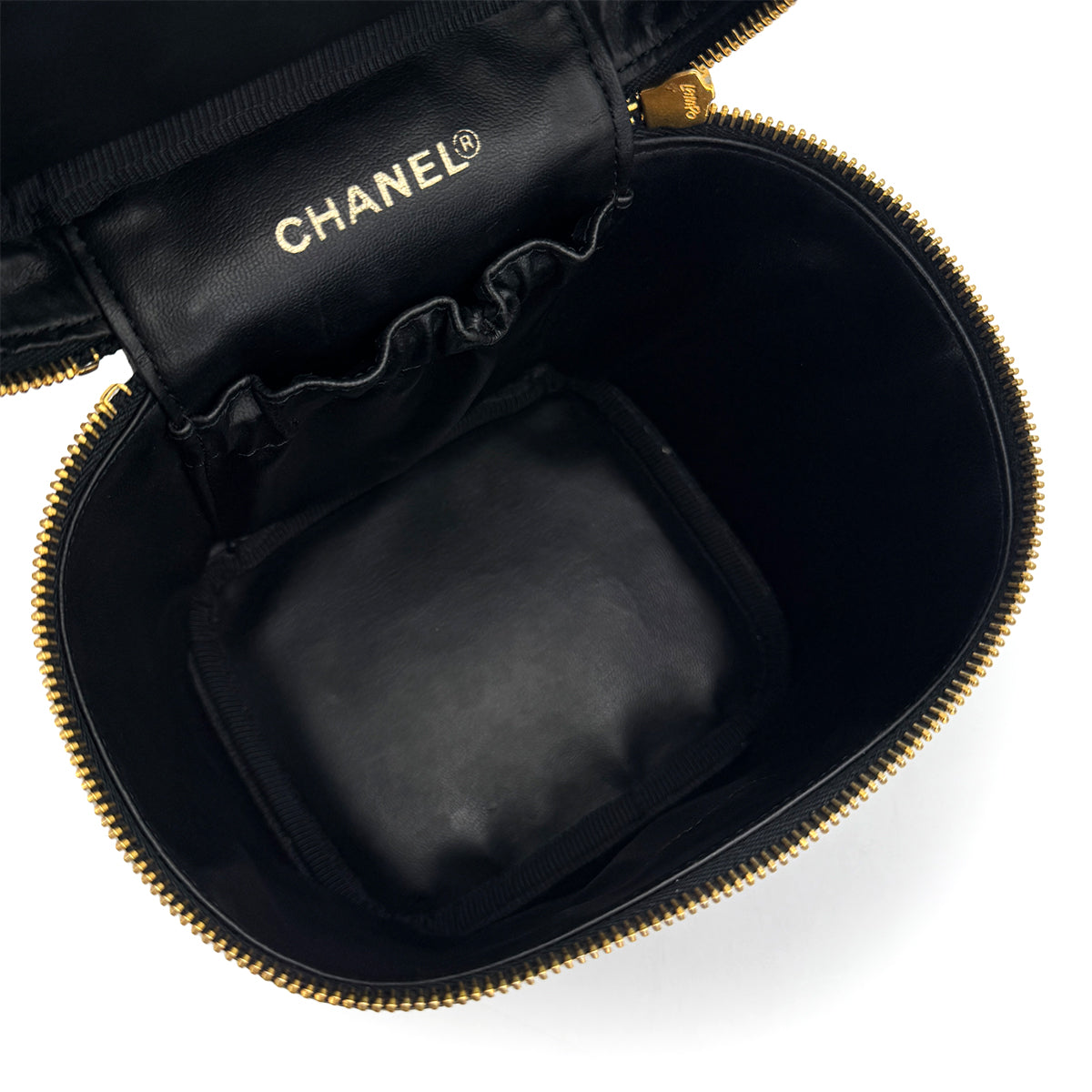 VINTAGE CHANEL VANITY HAND BAG BLACK CAVIAR SKIN 90313403