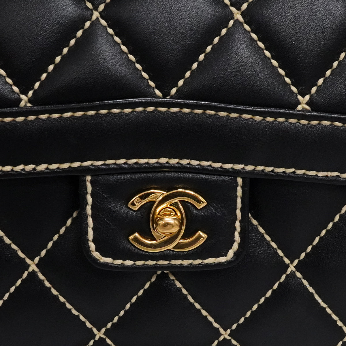 VINTAGE CHANEL WILD STITCH HAND BAG BLACK LEATHER GOLD HARDWARE 90345993