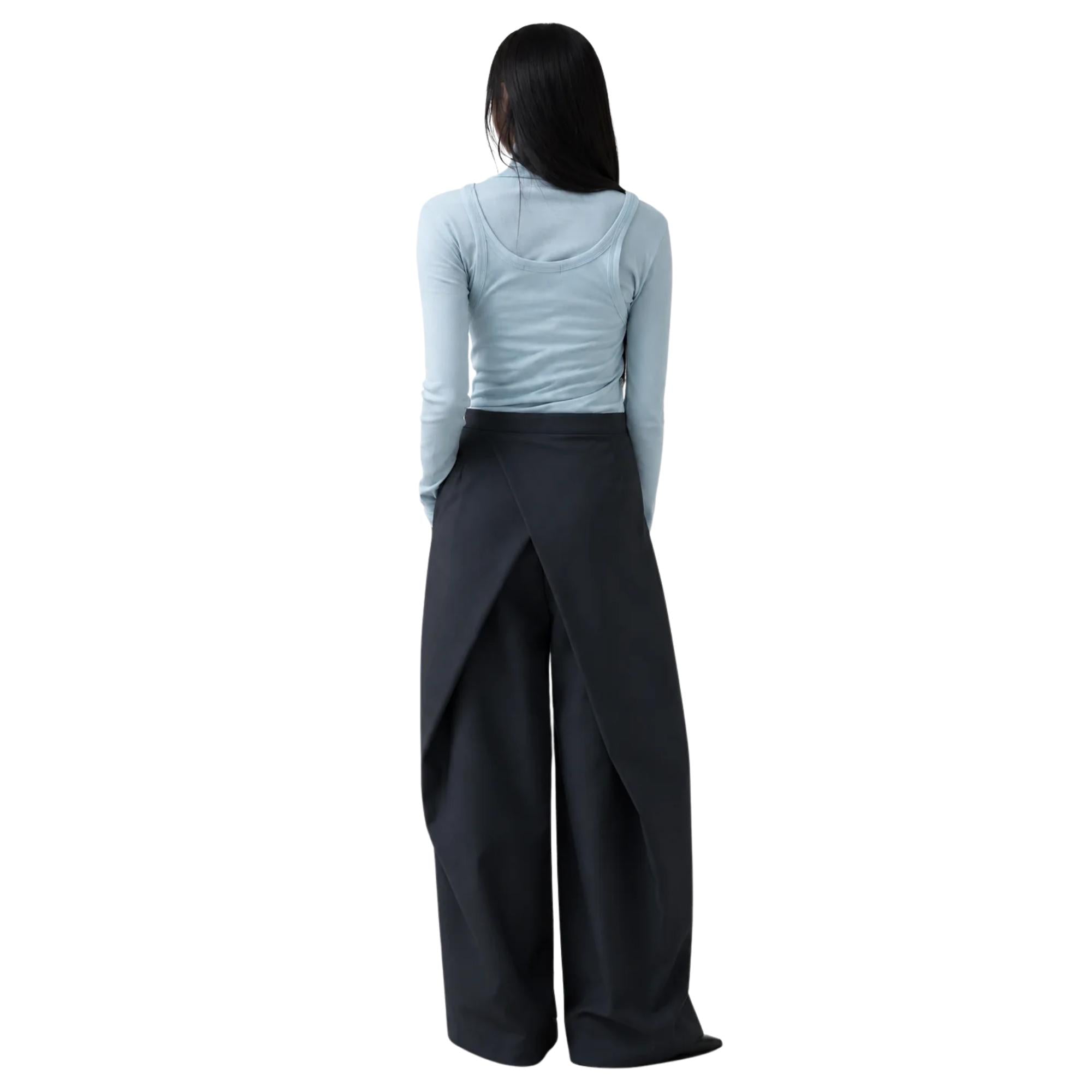 WIDE-LEG OVERLAY TROUSERS (بنطلون)“VELORA”