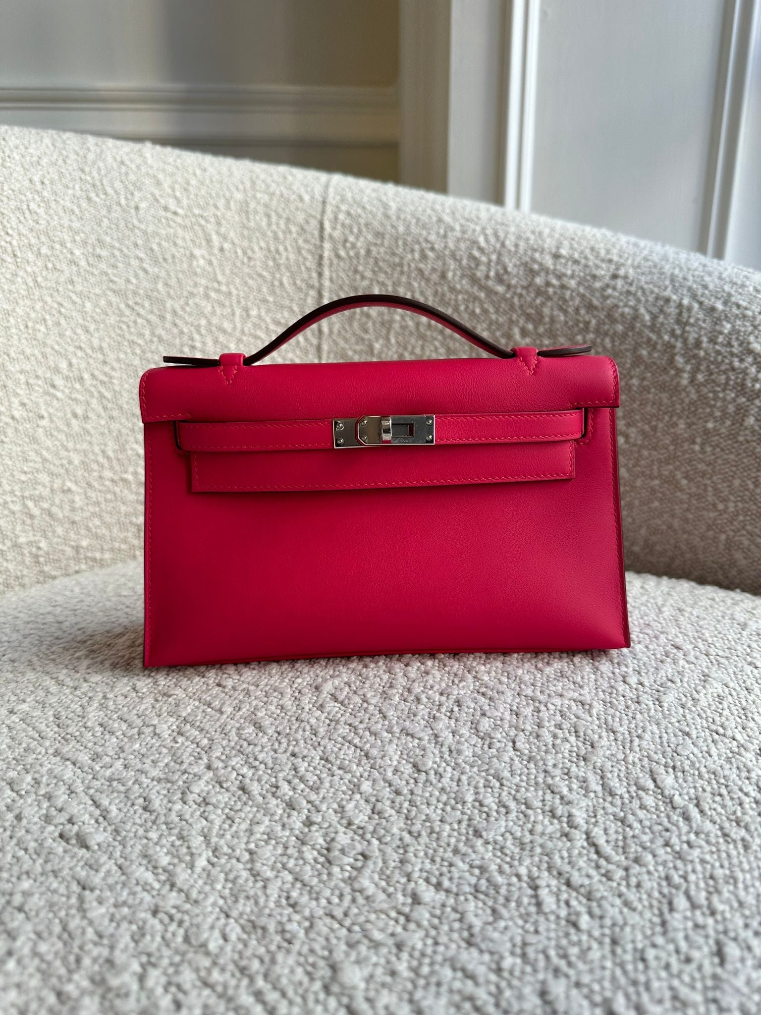 HERMÈS KELLY POCHETTE ROSE EXTREME Swift Leather with Palladium Hardware