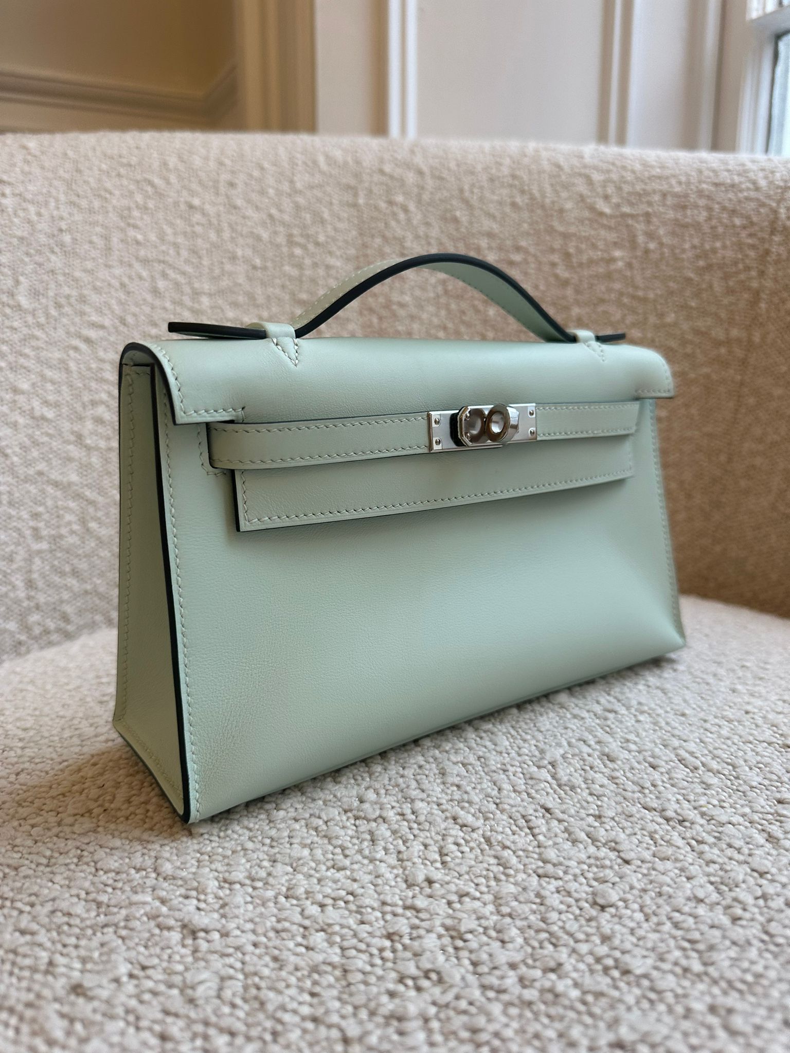 HERMÈS KELLY POCHETTE VERT PEPPERMINT Swift Leather with Palladium Hardware