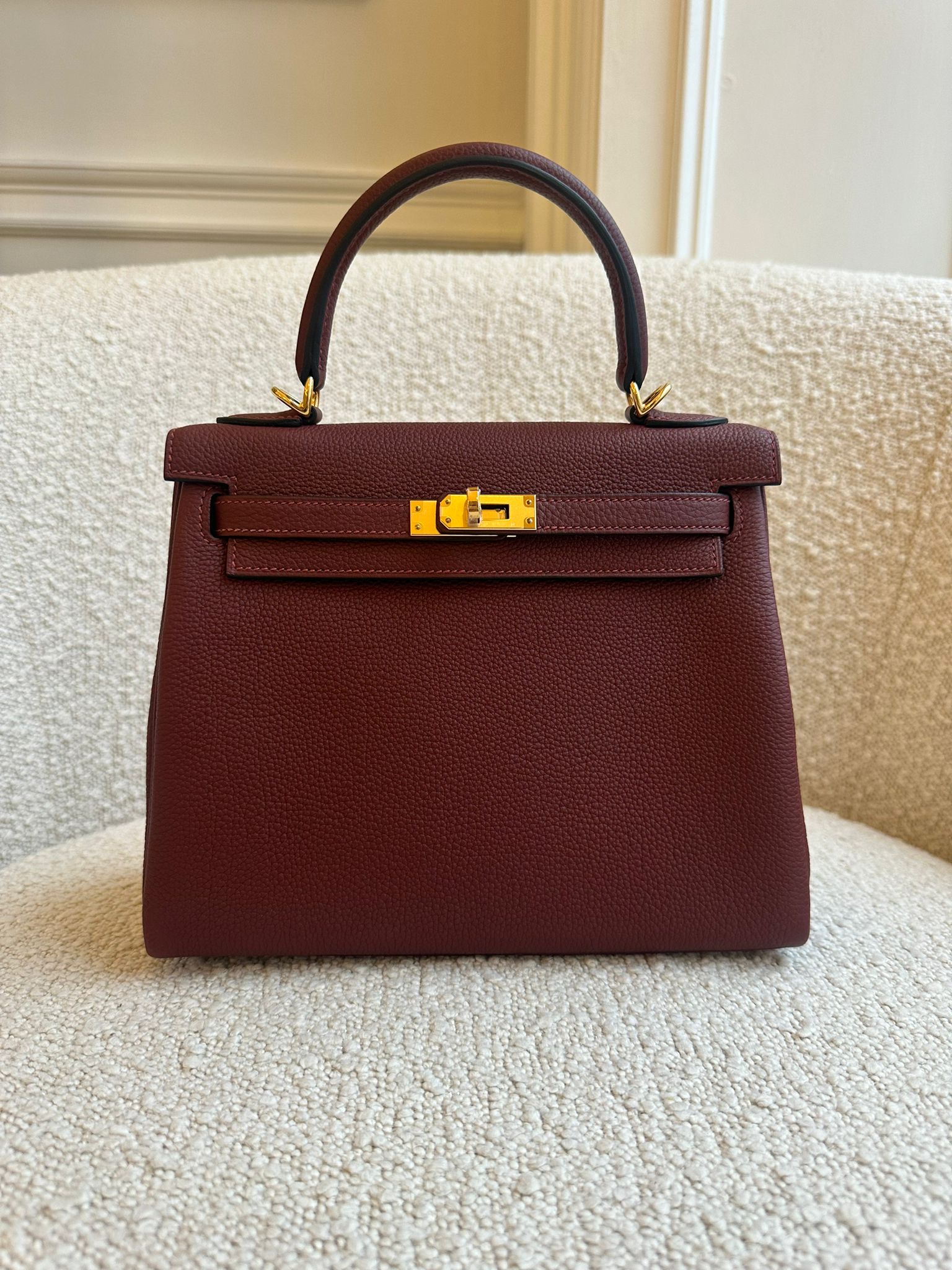 HERMÈS KELLY 25CM ROUGE H Togo Leather with Gold Hardware