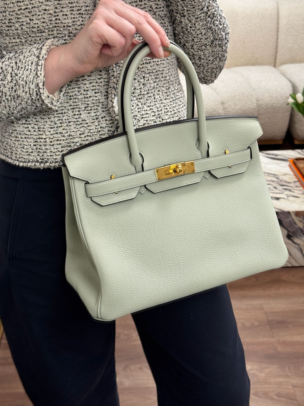 *LONDON LOCATED* HERMÈS BIRKIN 30CM GRIS NEVE Togo Leather with Gold Hardware