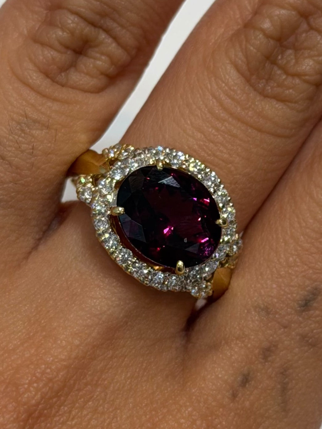 #19 Ring in K18 - Rhodolite Garnet 5.06 + D0.57 (鑑) 6140 JJC1322