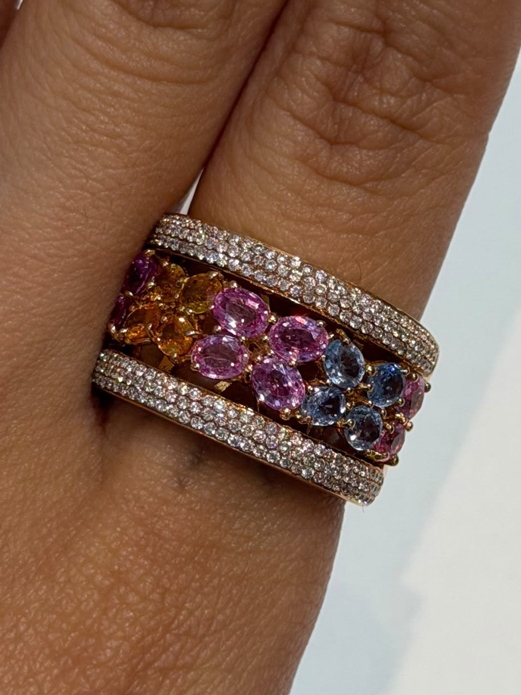 #16 Band in 750 - Multi-sapphire 2.95 + D0.58 3309 JJC1318