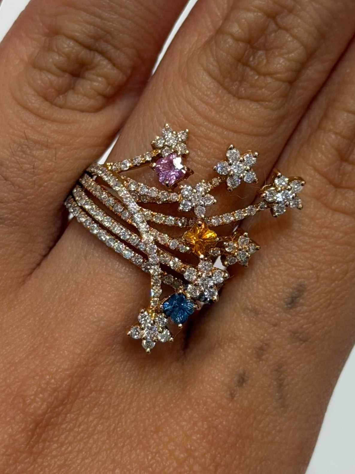 #15.5 Ring in K18 - Sapphire 0.54 + D1.27 (multi spray) (multi-stone) 3106 JJC1319