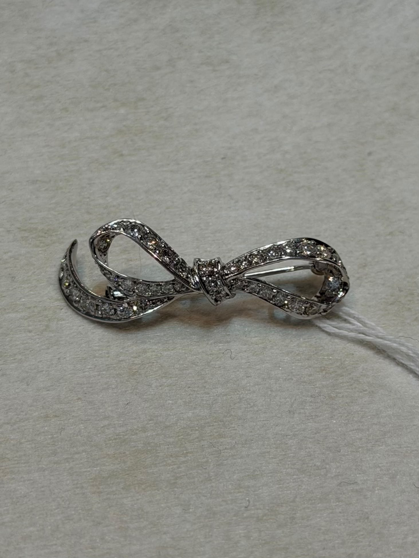 - Pendant/Brooch in K18WG - Diamond 1.01 6219 JJC1335
