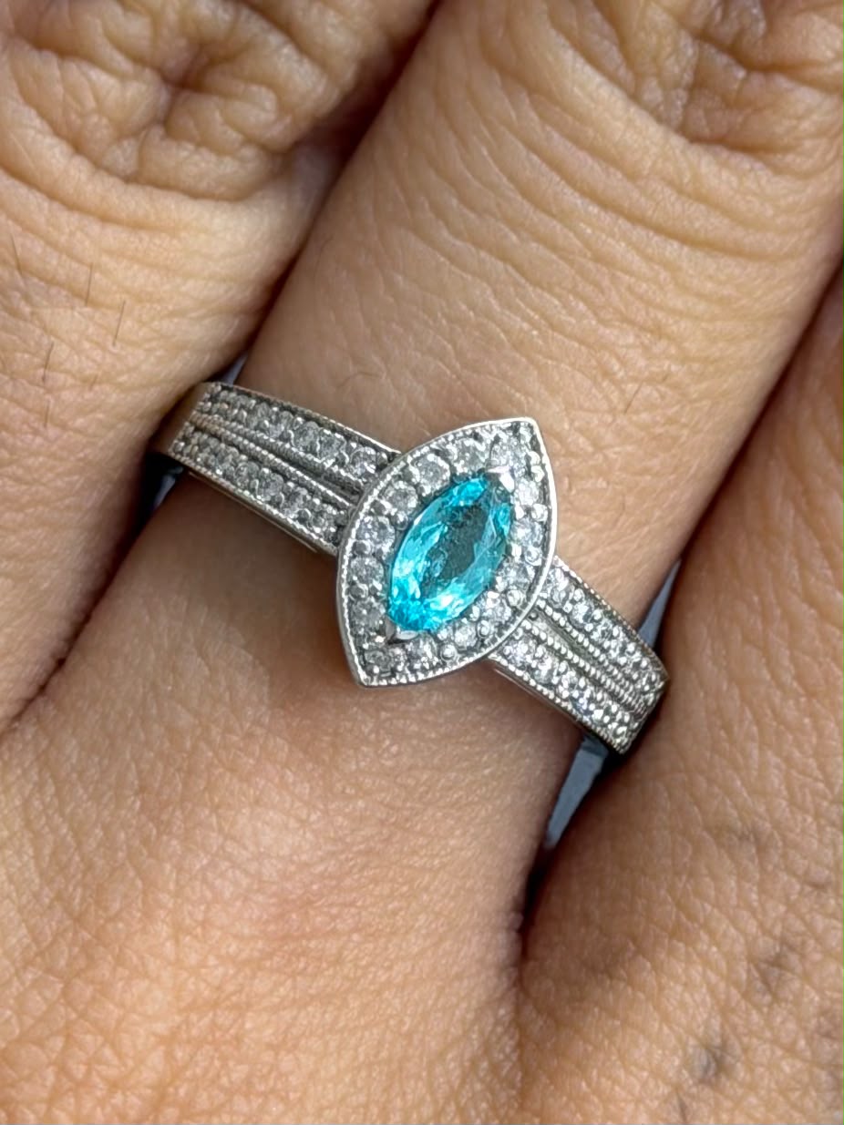 Ring in Pt900 - Paraiba 0.21 + D0.24 6682 JJC1495