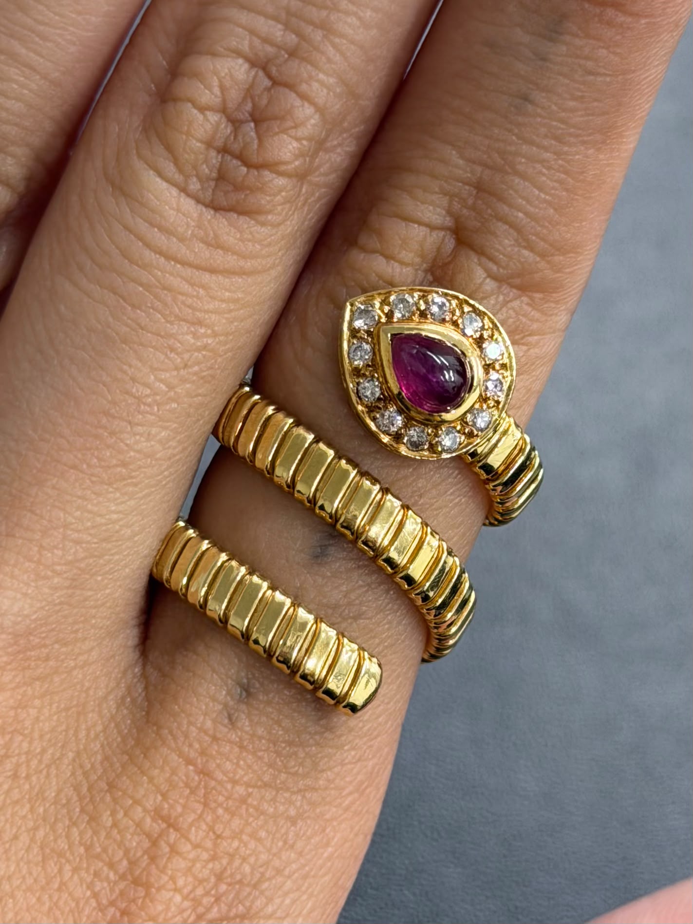Ring in K18 - Ruby 0.97 + D0.23 1974 JJC1482