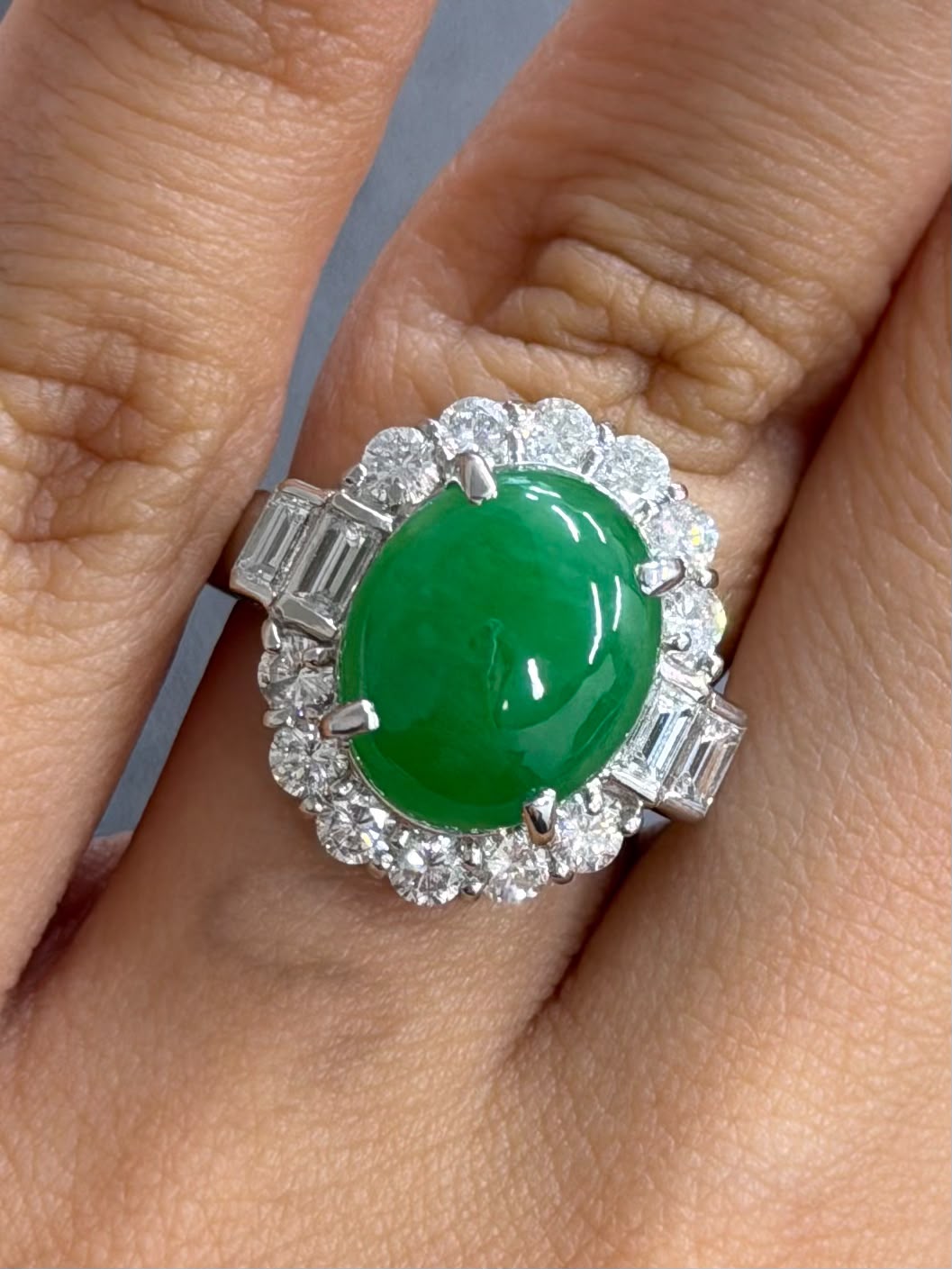 Ring in Pt900 - Green Jade D1.48 0901 JJC1476