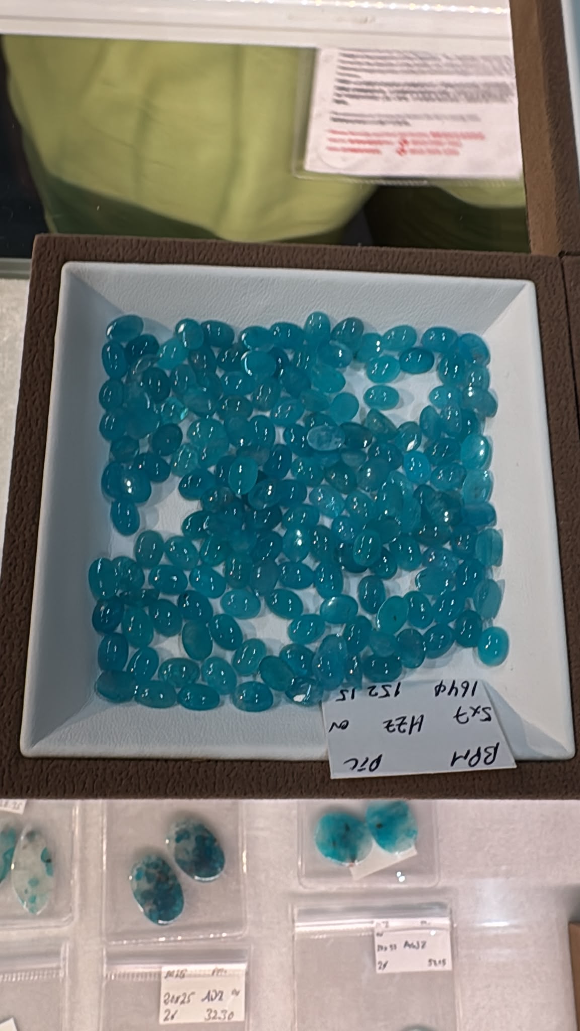 1crt Brazil Oval Paraiba Cabs HKDXB0007