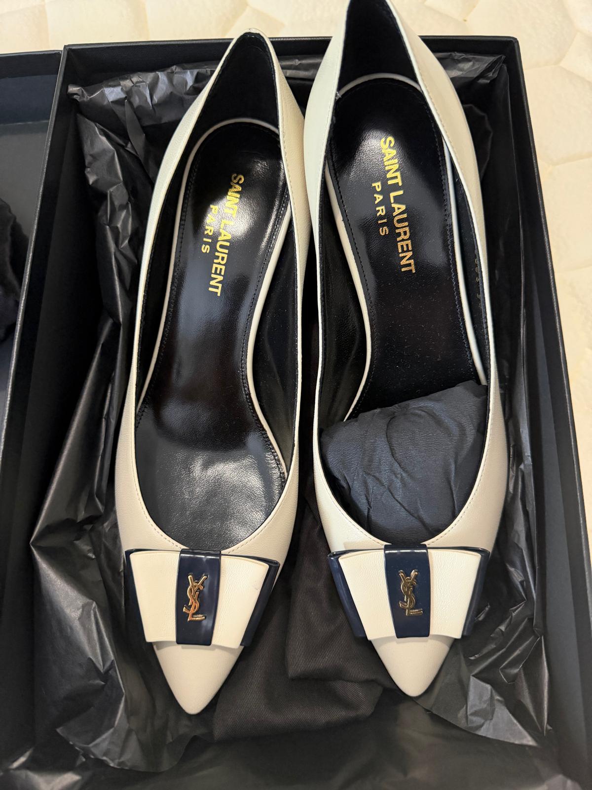 Saint Laurent Size 38 Pearl/Navy Anais 55 Bow Pumps  AKC1598