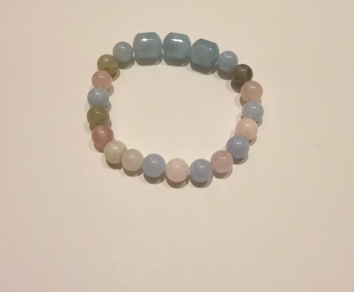 Beryl and Aquamarine Bead Bracelet HKDXB0015