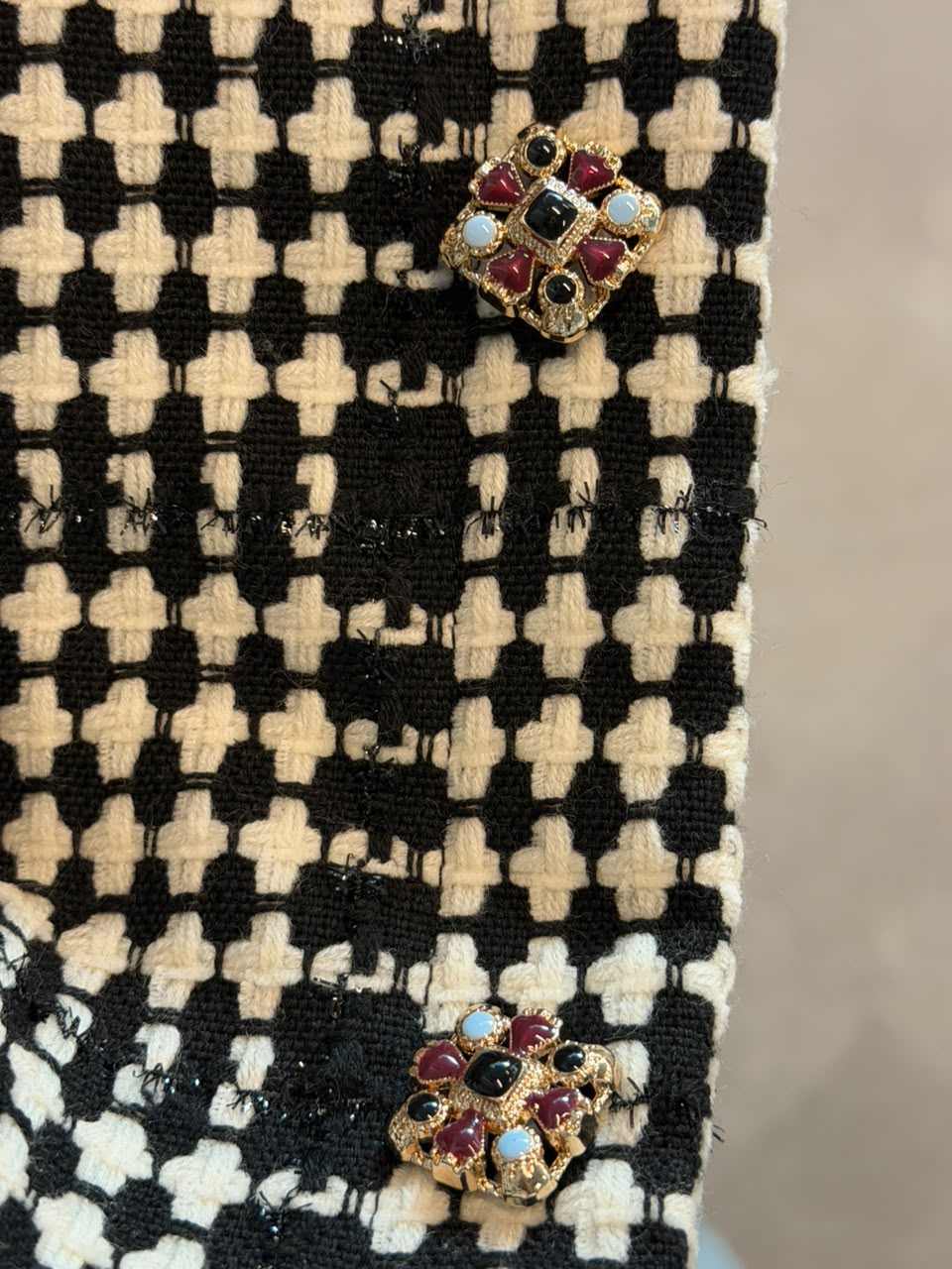 Noir Pattern Shacket TP0943