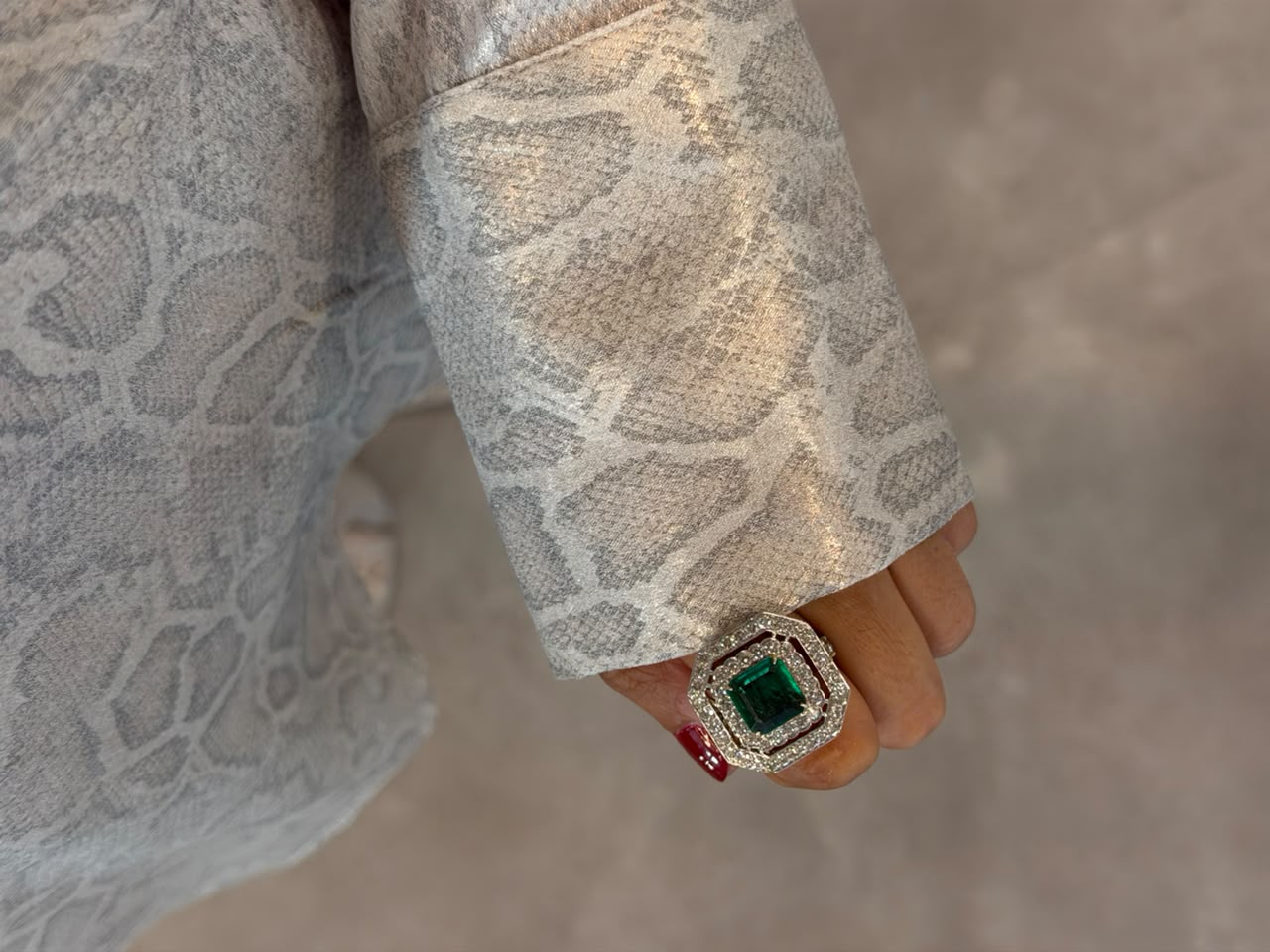 Serpentine set - white TP0928