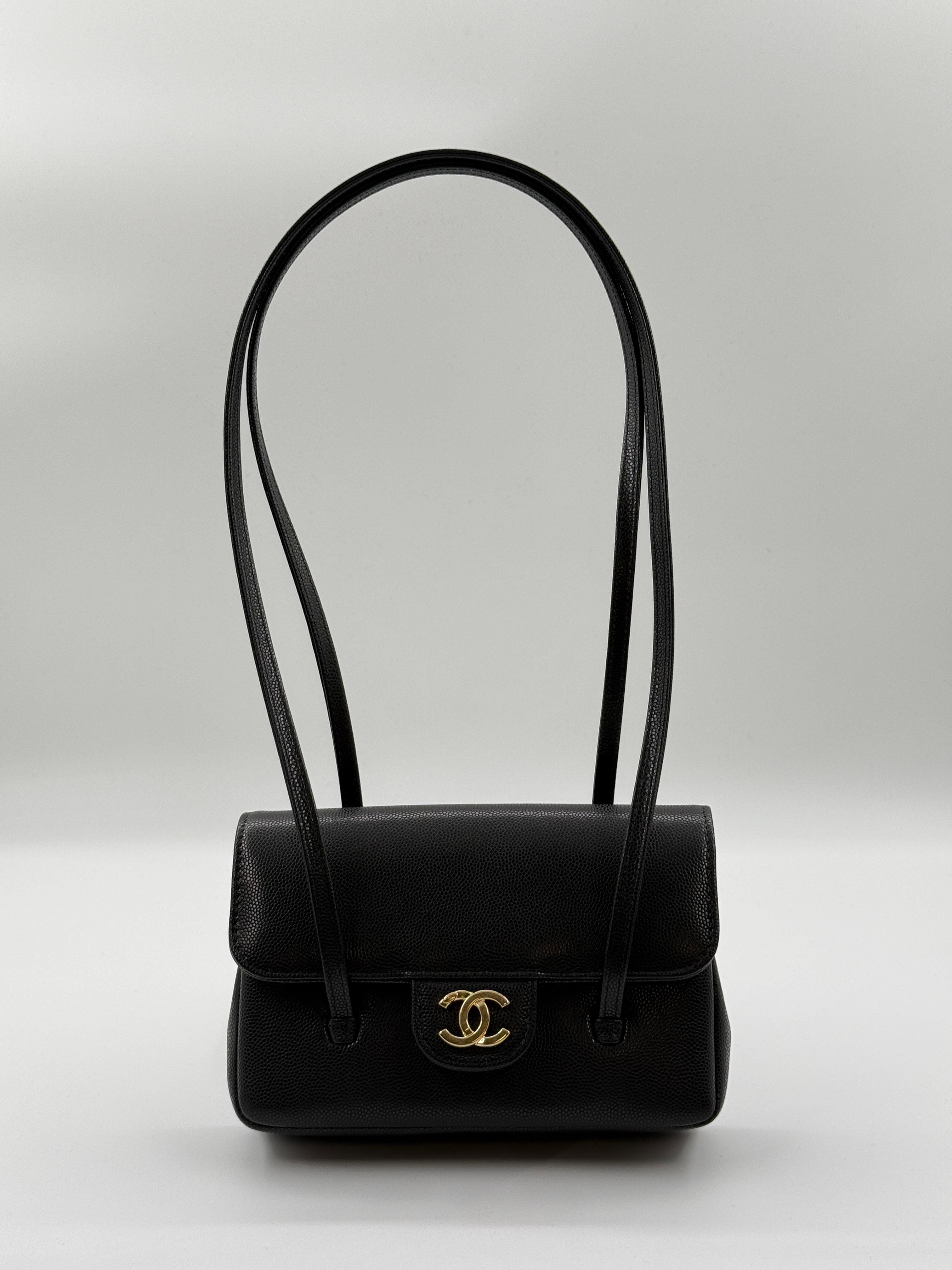 Aureon Group Limited *LONDON LOCATED* CHANEL 26 MINI FLAP BAG BLACK Grained Shiny Calfskin with Gold-Tone Metal