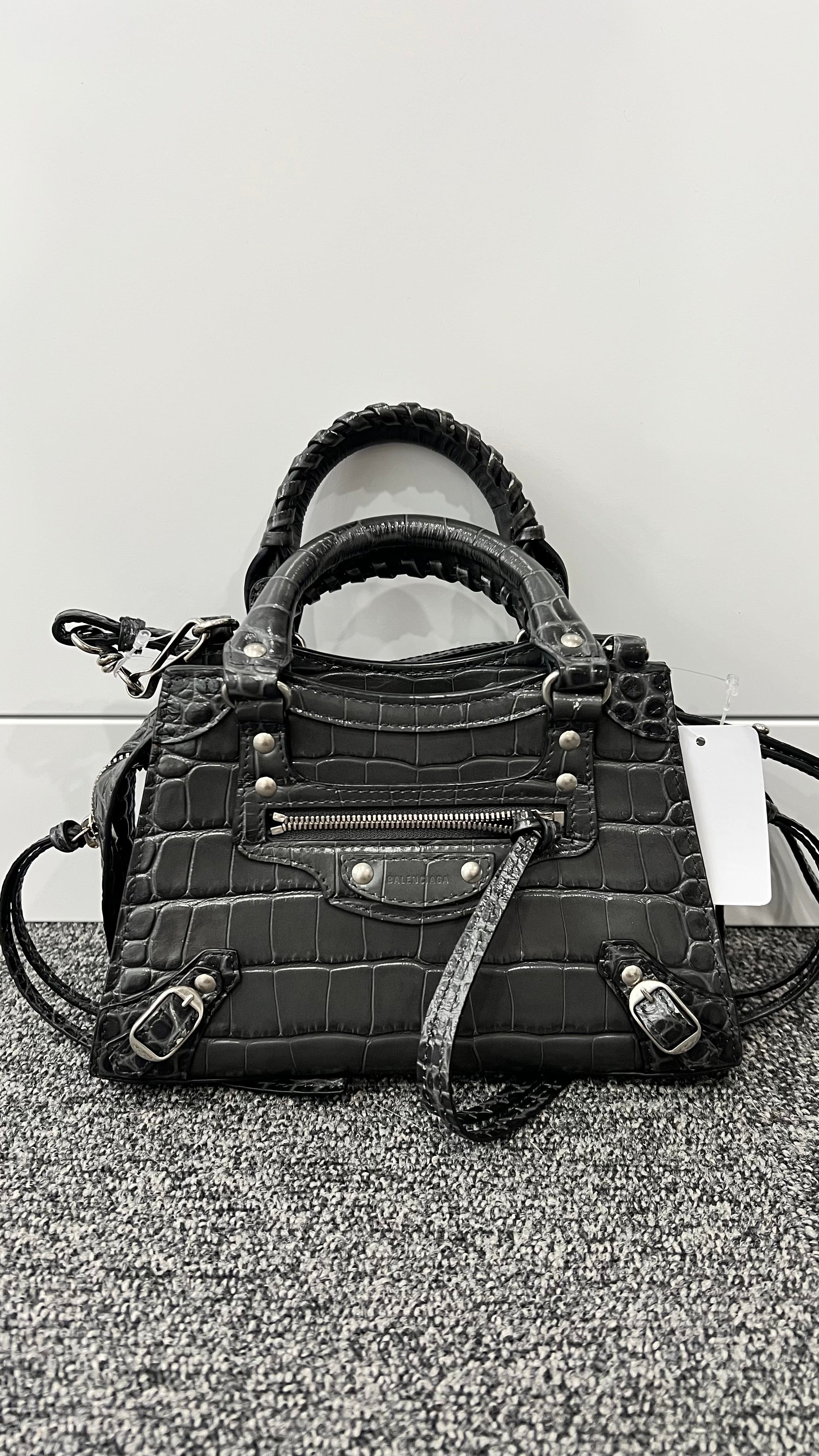 BALENCIAGA BALENCIAGA Neo Classic City Nano 638524 Leather Gray Edge B02033B7EM