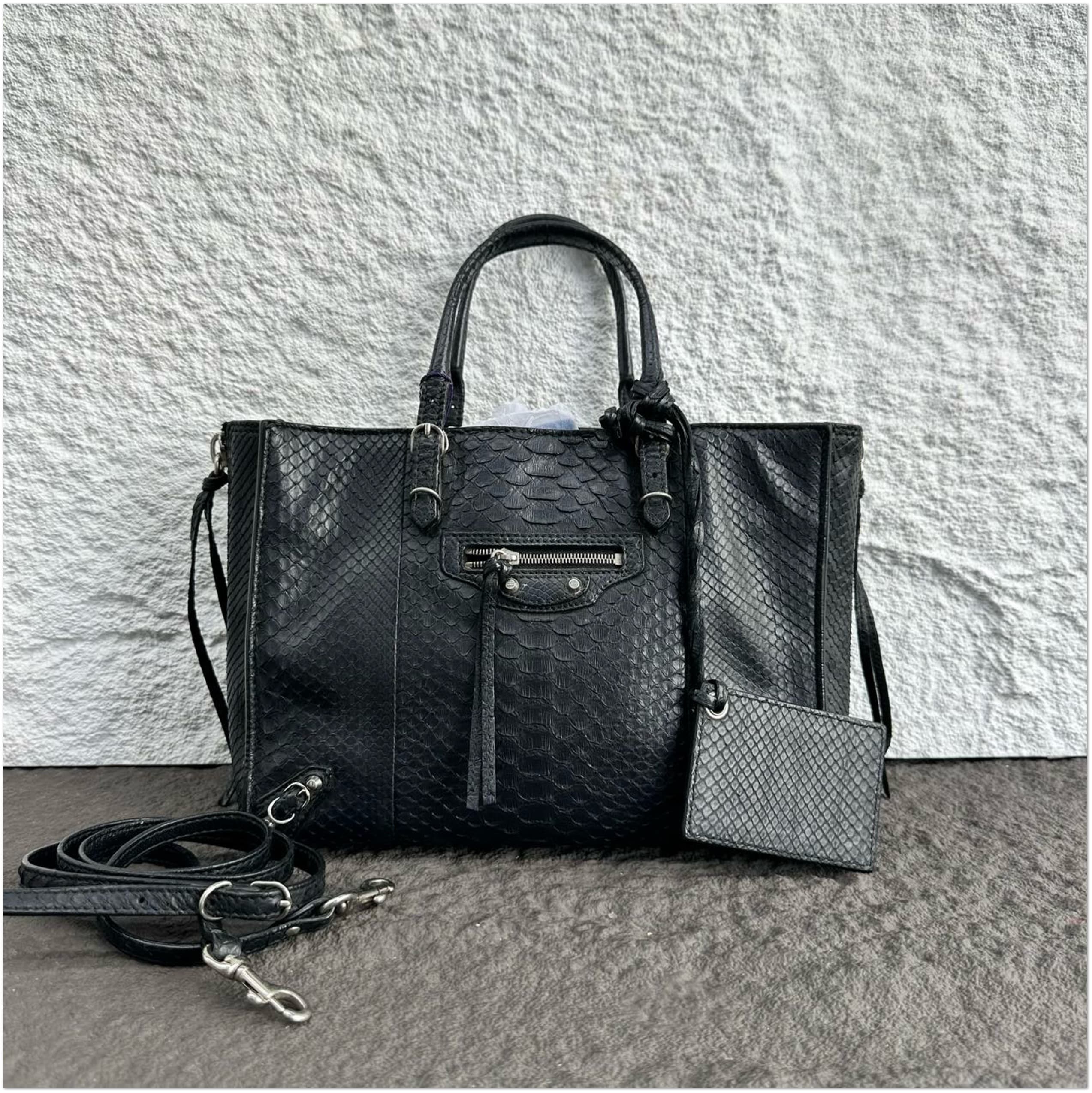 Balenciaga Balenciaga Black Python Leather Neo Classic Tote Bag C19496093913