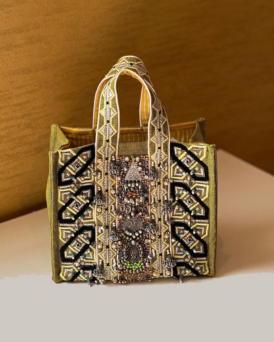 Bayanah Brand Hand Woven Tribes of Arabia Design with Bedouin Silverware Bag