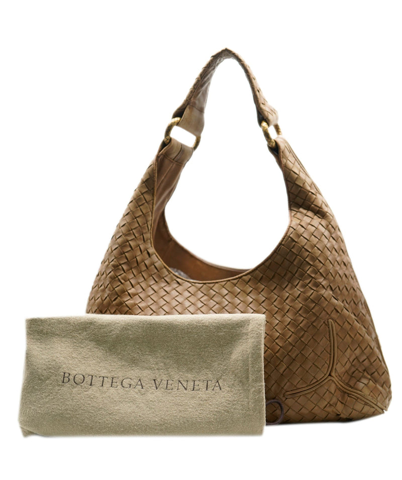 BOTTEGA VENETA Brown Intrecciato Medium Hobo