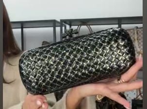 Bottega Veneta B26030303 Bottega Veneta Clutch Black Green Intrecciato