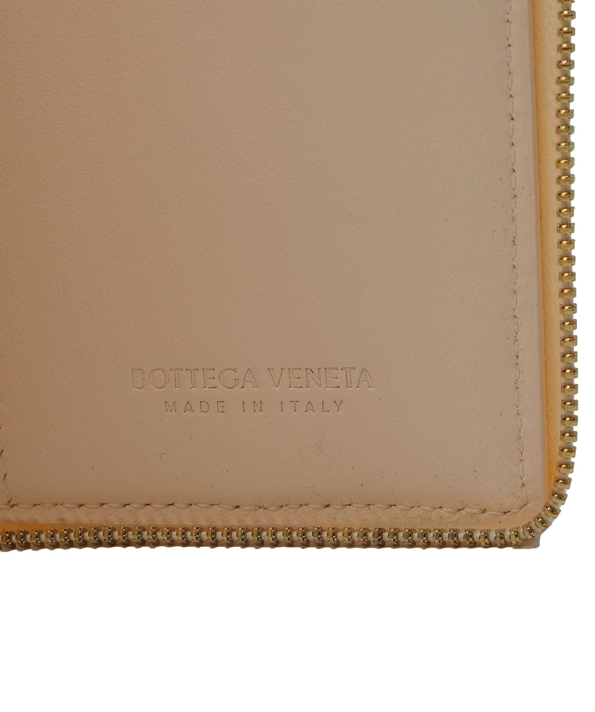 Bottega Veneta Bottega Veneta Pink Leather Wallet RJC3258