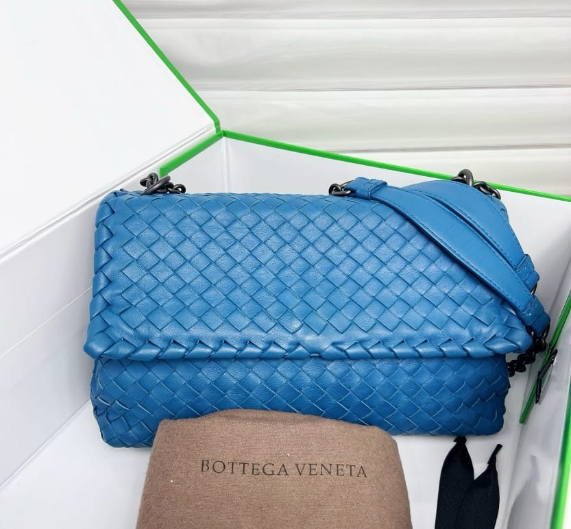 Bottega Veneta Bottega Veneta Blue Intrecciato Leather Chain Flap Bag C19489325210