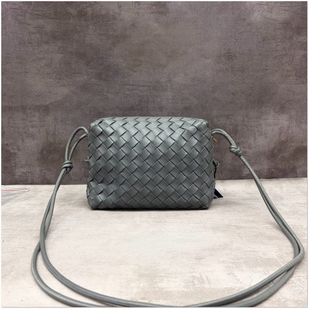 Bottega Veneta Bottega Veneta Grey Intrecciato Nappa Leather Camera Bag C19494985607