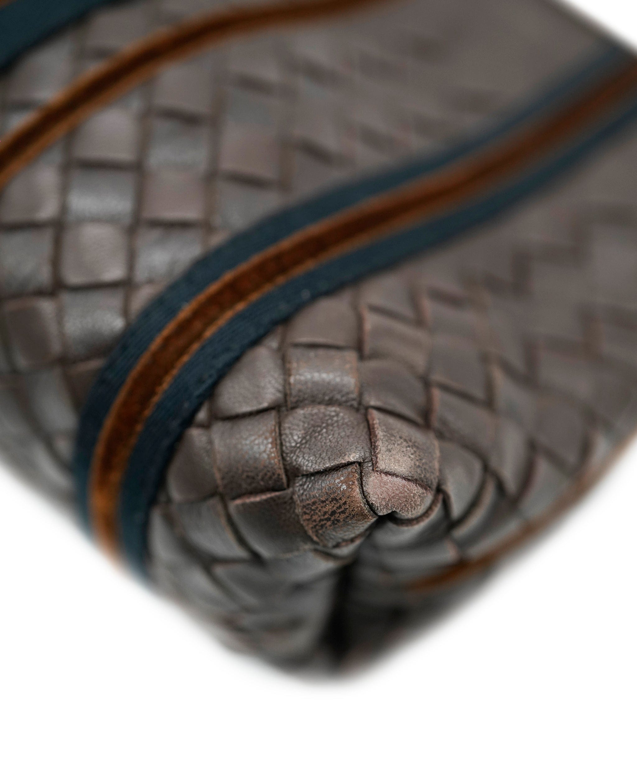 Bottega Veneta BOTTEGA VENETA INTRECCIATO Shoulder Bag Leather Brown Auth 63793 DBXS1665