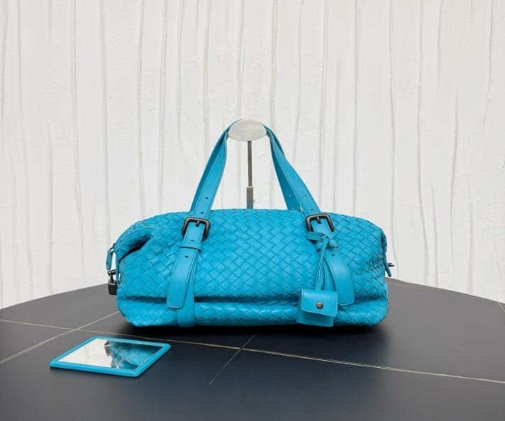 Bottega Veneta BV Blue Woven Handbag 30 15838995