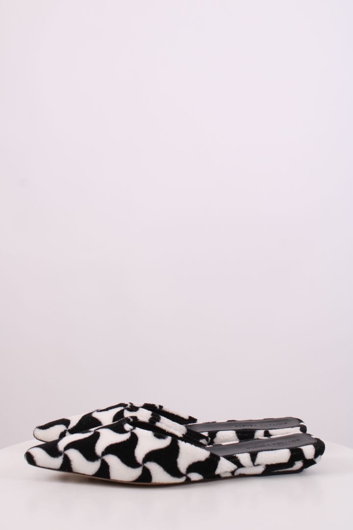 Bottega Veneta Bottega Veneta Print Pointed  Flat Shoes Black/ White 38.5