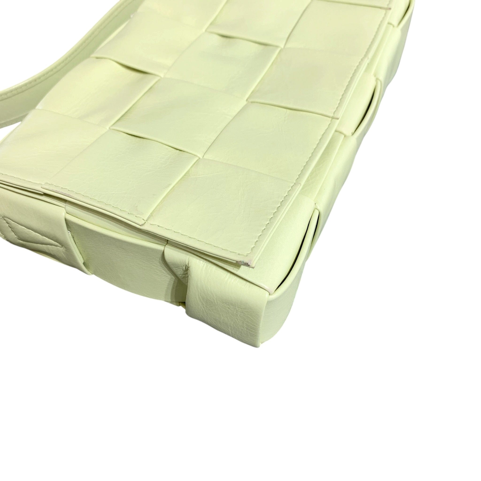 Bottega Venetta Bottega Veneta Cassette Classic in Kiwi Yellow