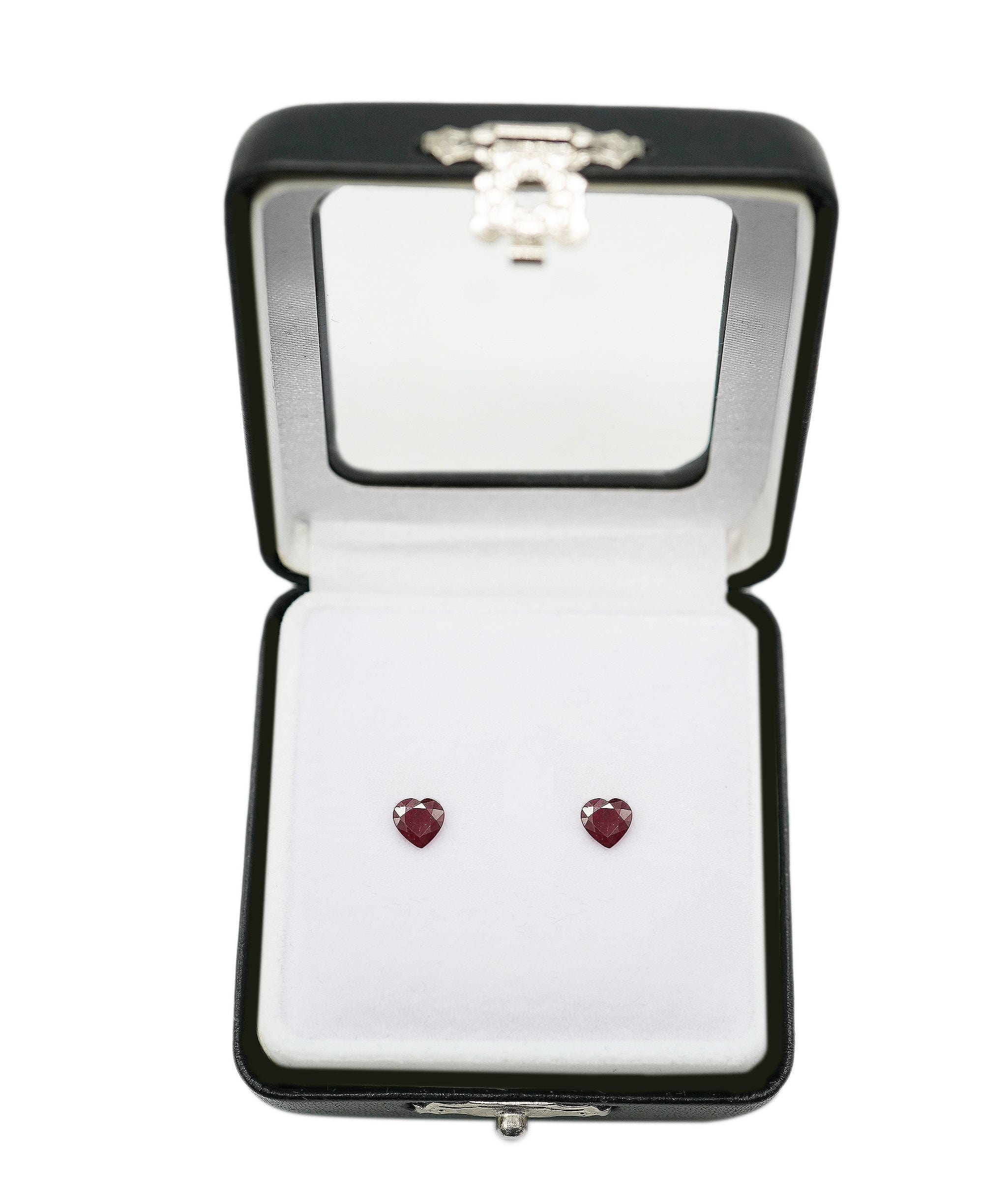 Brand Name Pair of heart-shaped rubies, 0.45 and 0.41 carats AHL1109