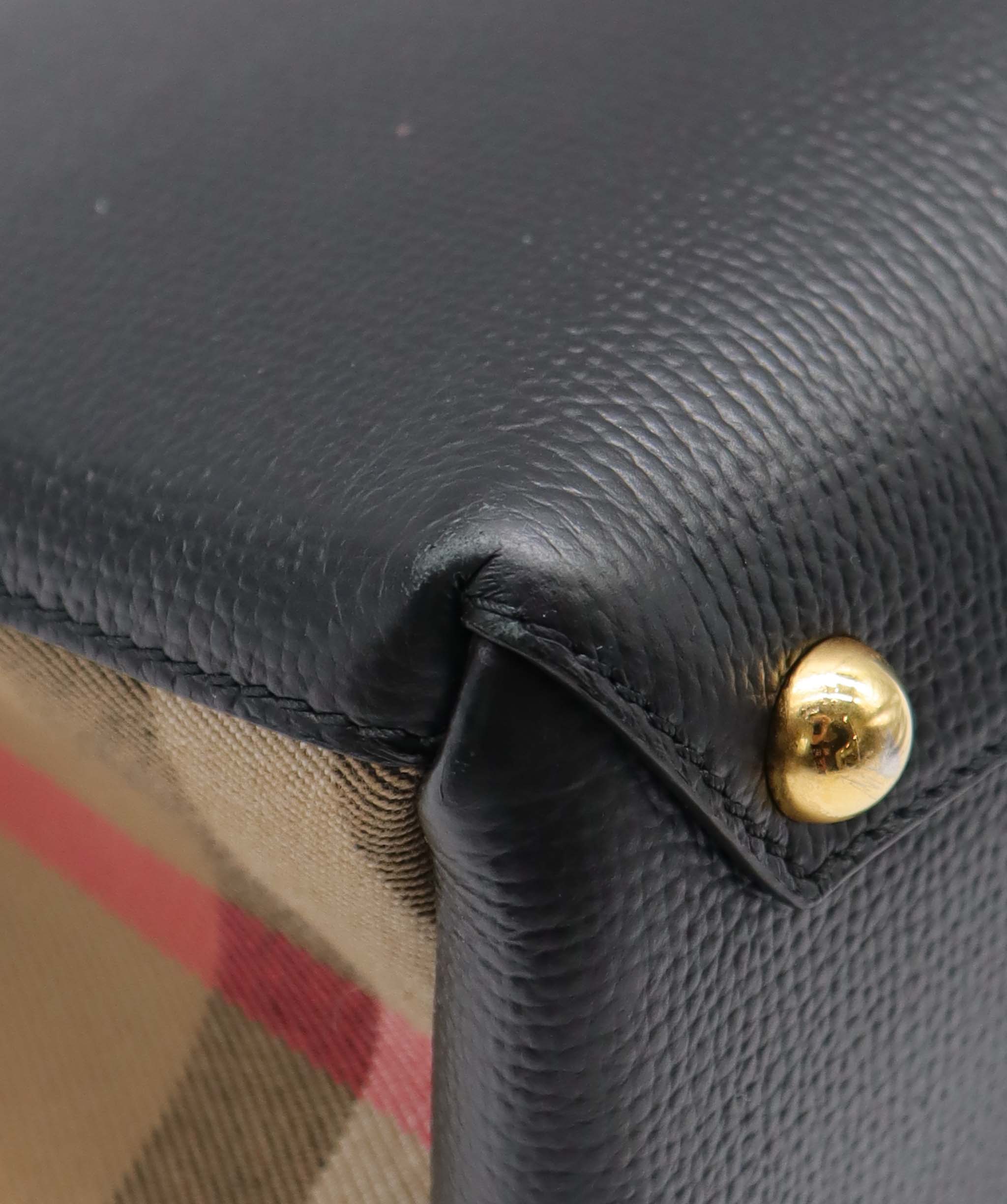 Burberry Burberry Black Leather Tote Bag GHW  AGC3022
