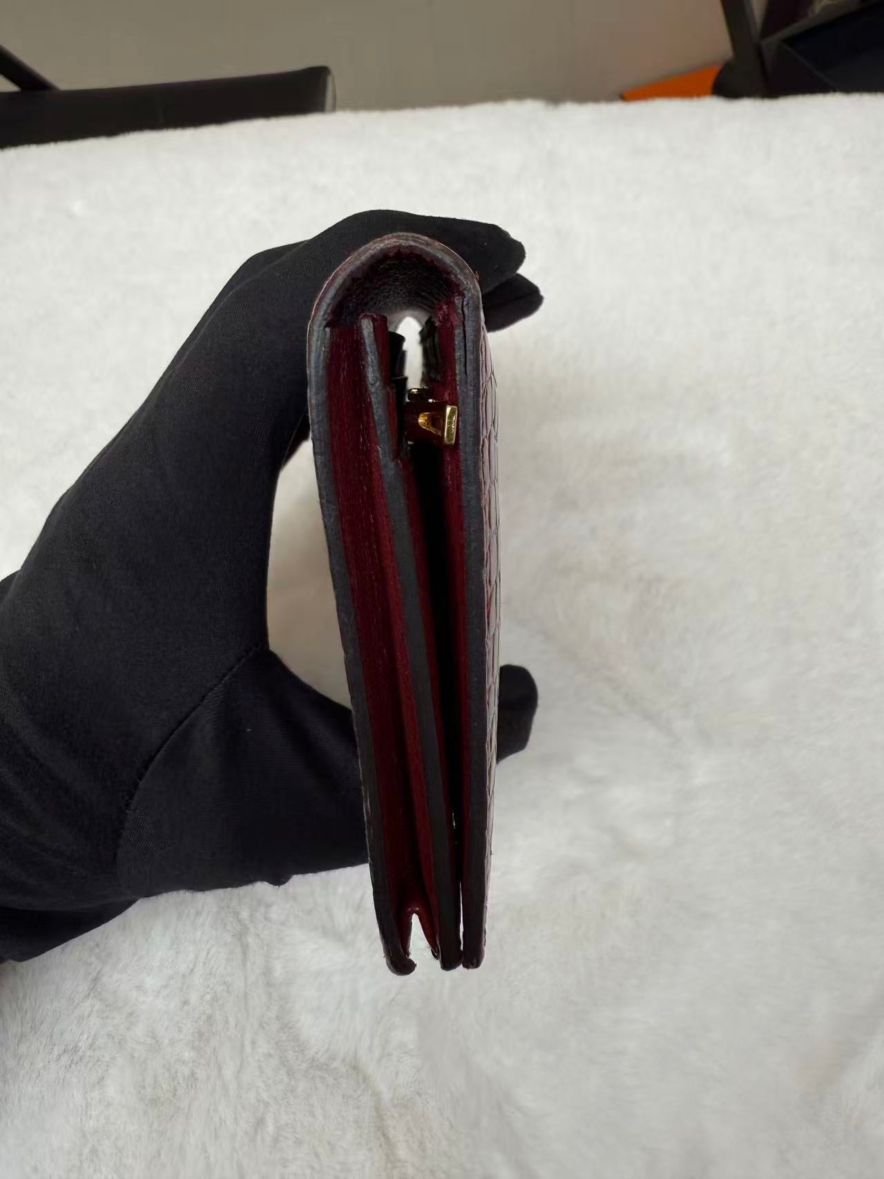 Hermès bearn Luxury Crocodile Embossed Leather Wallet - Burgundy