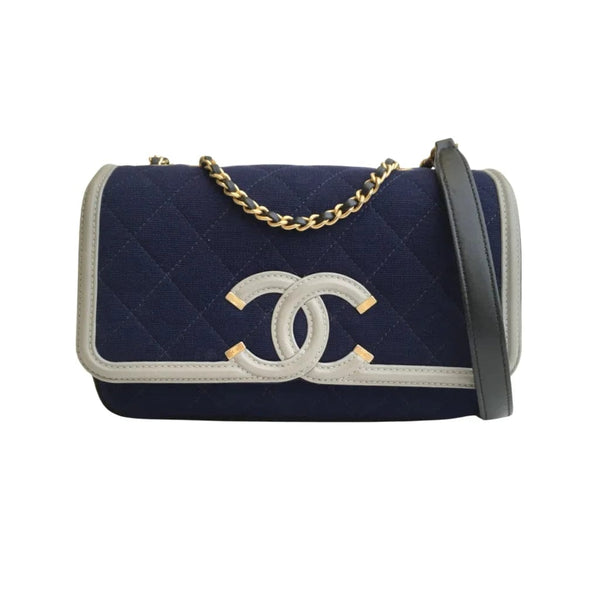 Chanel Seasonal Flap – LuxuryPromise