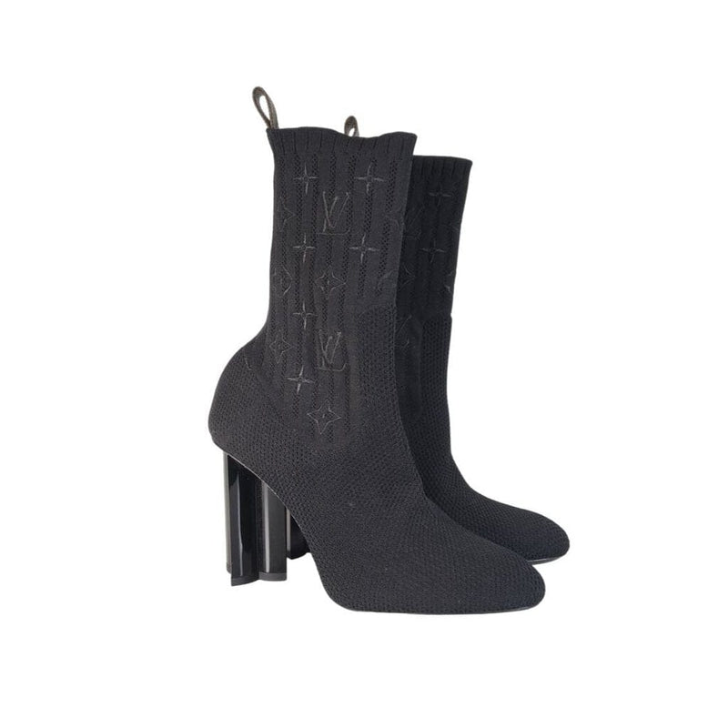 Silhouette Ankle Boot - Shoes