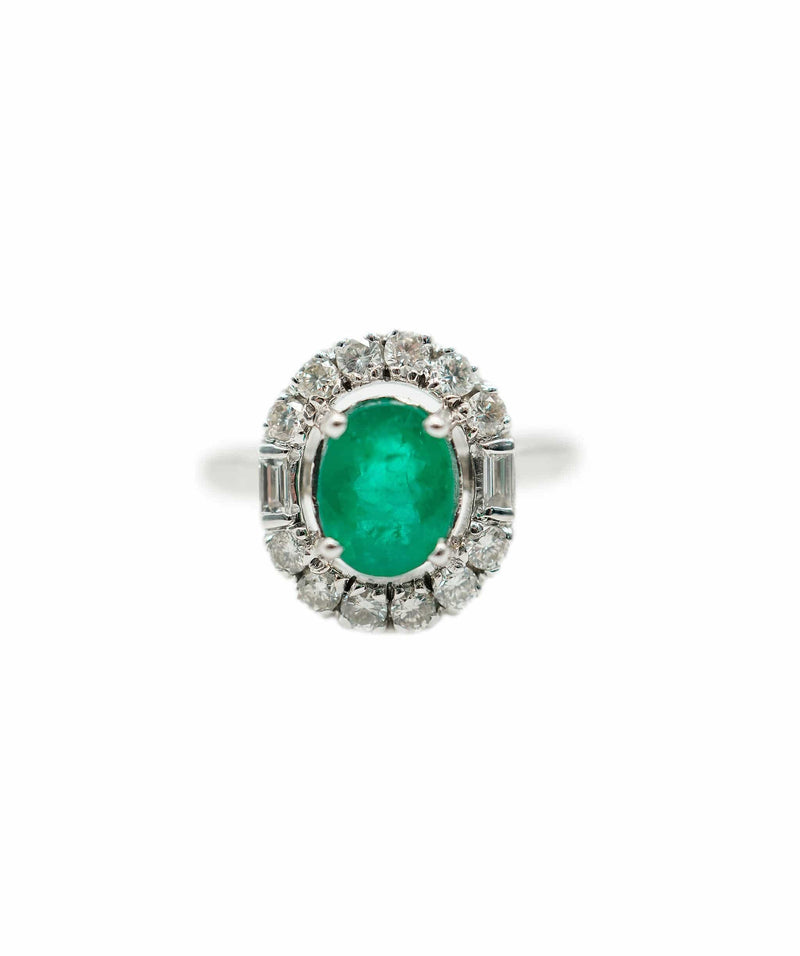 Emerald (apx. 1.05ct) and diamond (apx. 0.40ct total) cluster ring