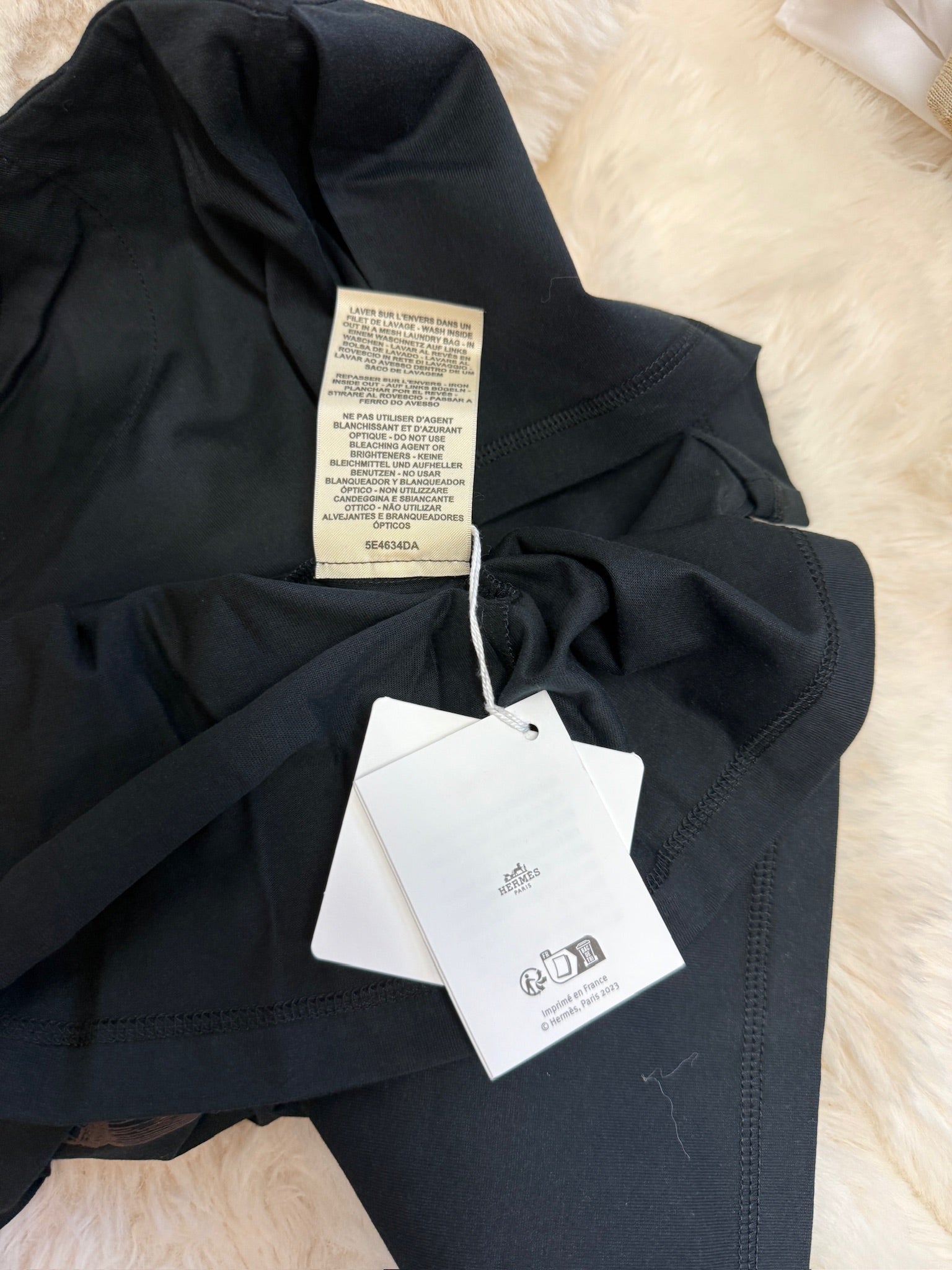 Hermès Embroidered Pocket T-Shirt - Black