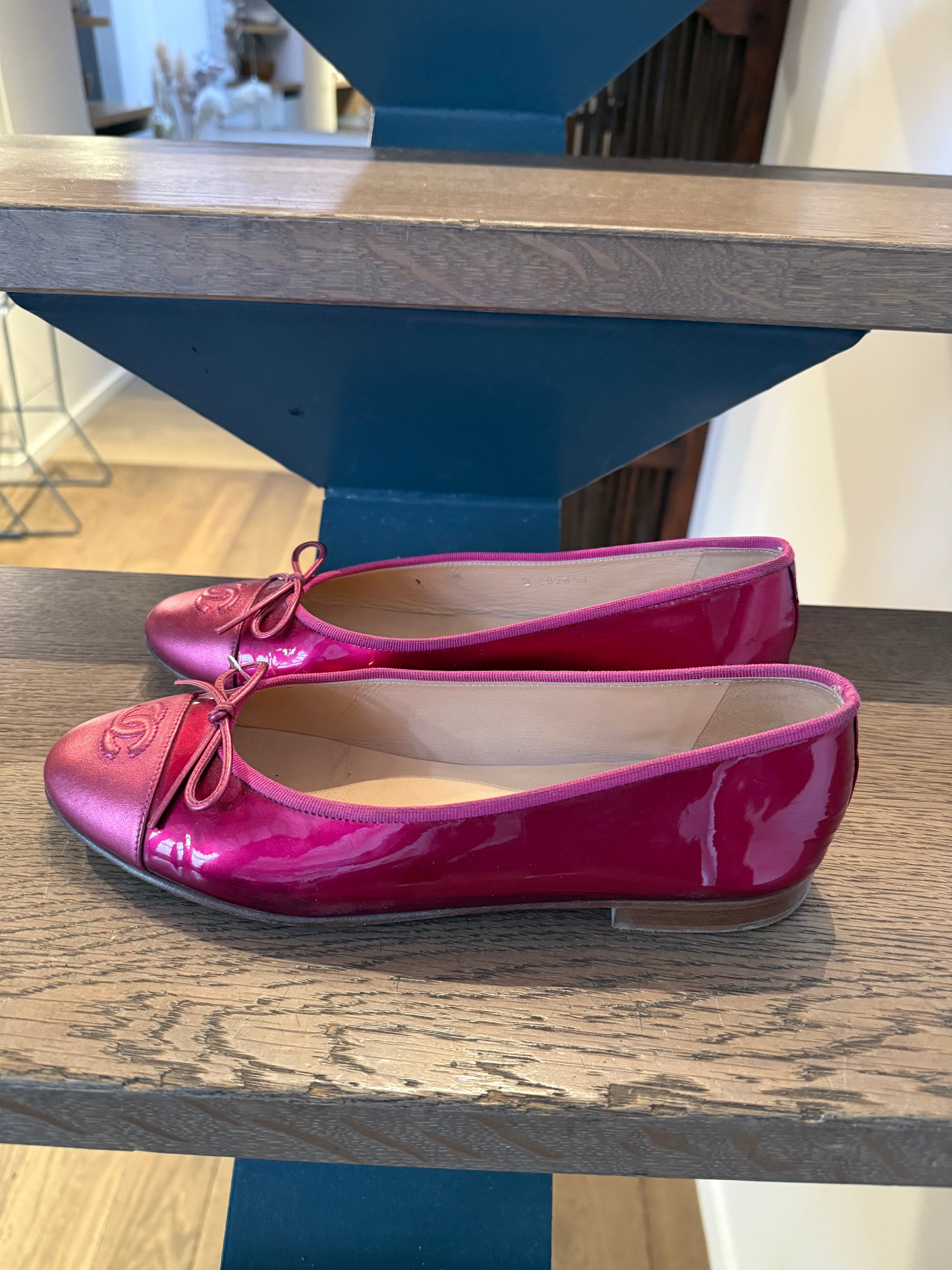 Chanel Chanel ballerinas patent fuchsia ALC2948