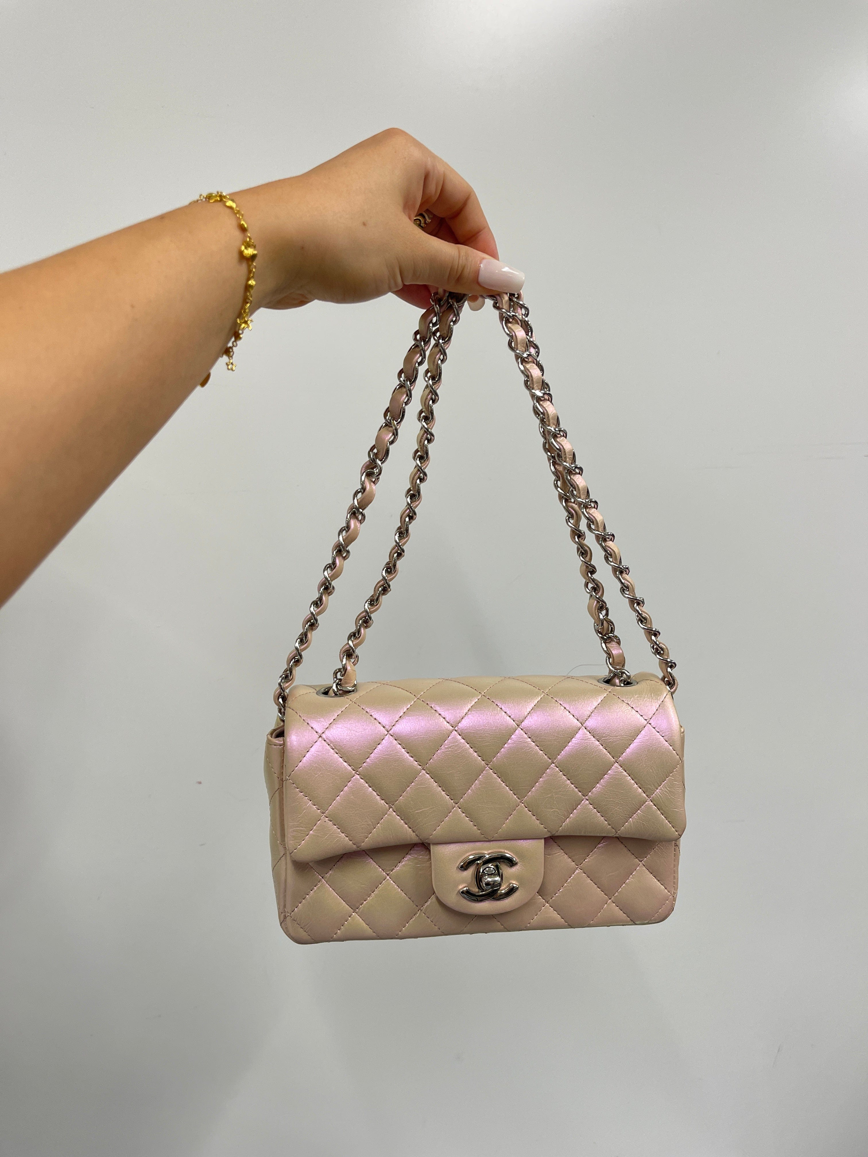 Chanel CHANEL Calf Iridescent SV Matelasse 20 Single Flap B0720AX3E8