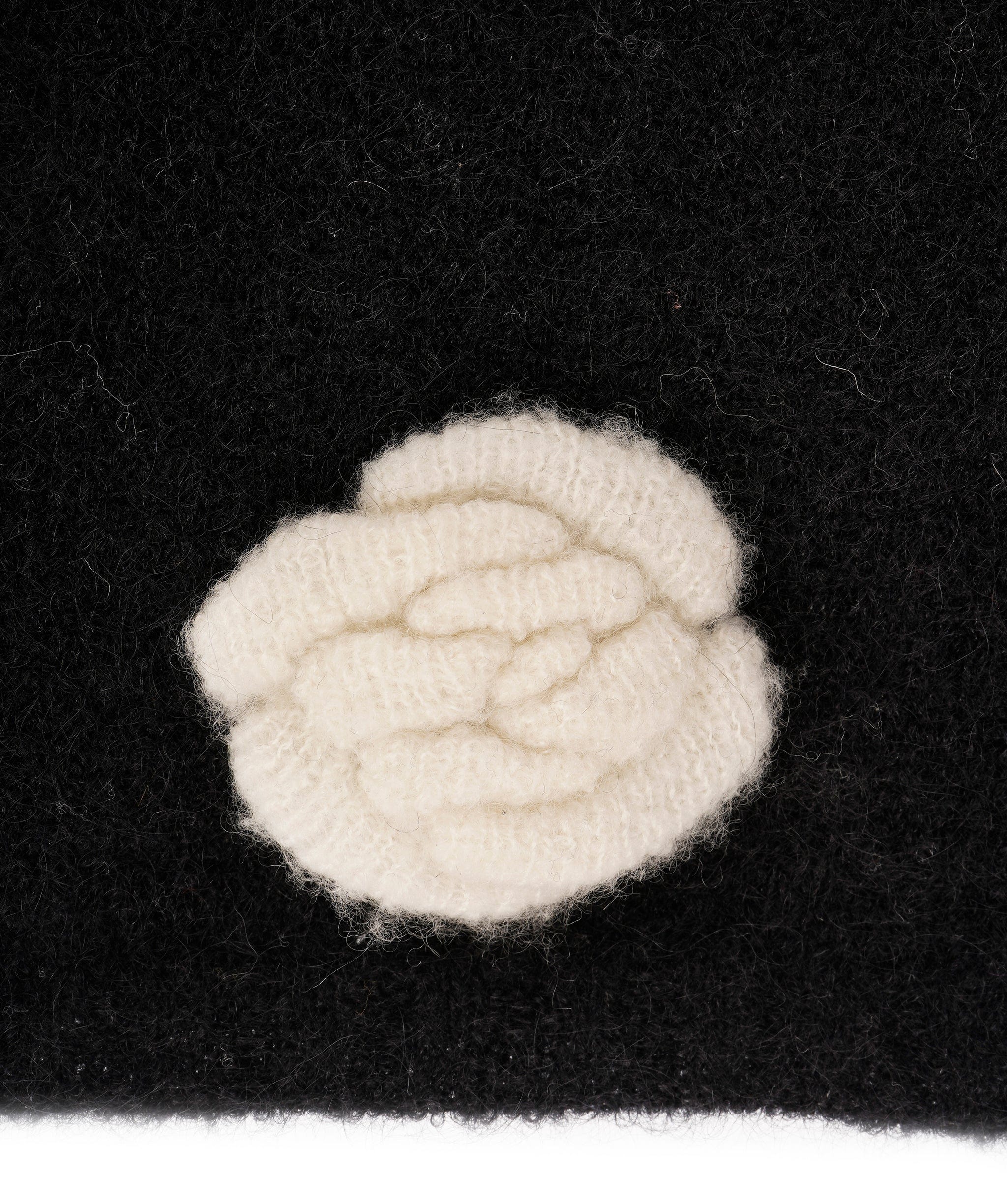 Chanel Chanel camellia flower black snood - AJC0840