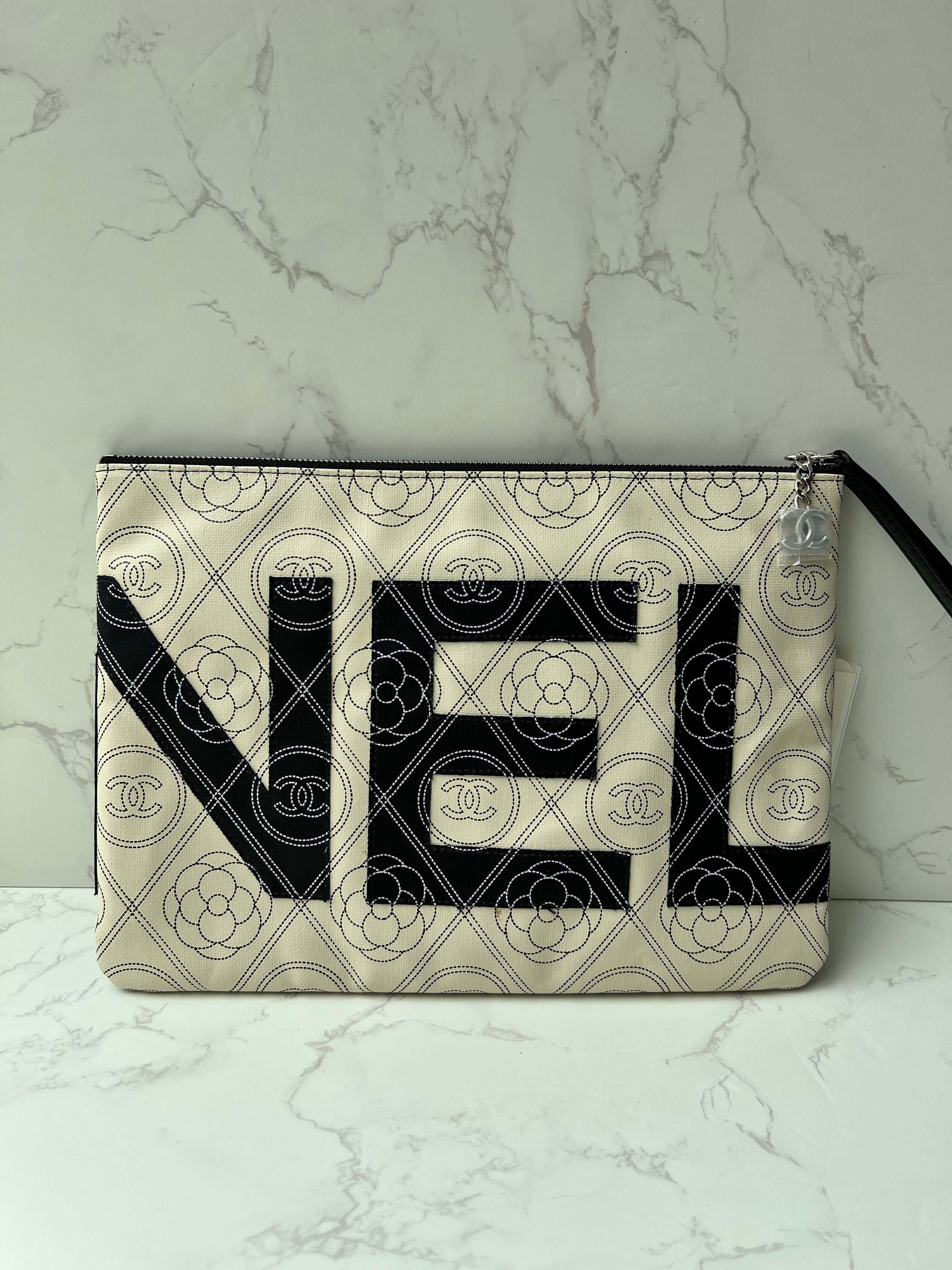 Chanel Chanel Camillia O Case Medium Quilted Canvas Black/Cream PHW #25
Comes with Dustbag SYCE2804IL