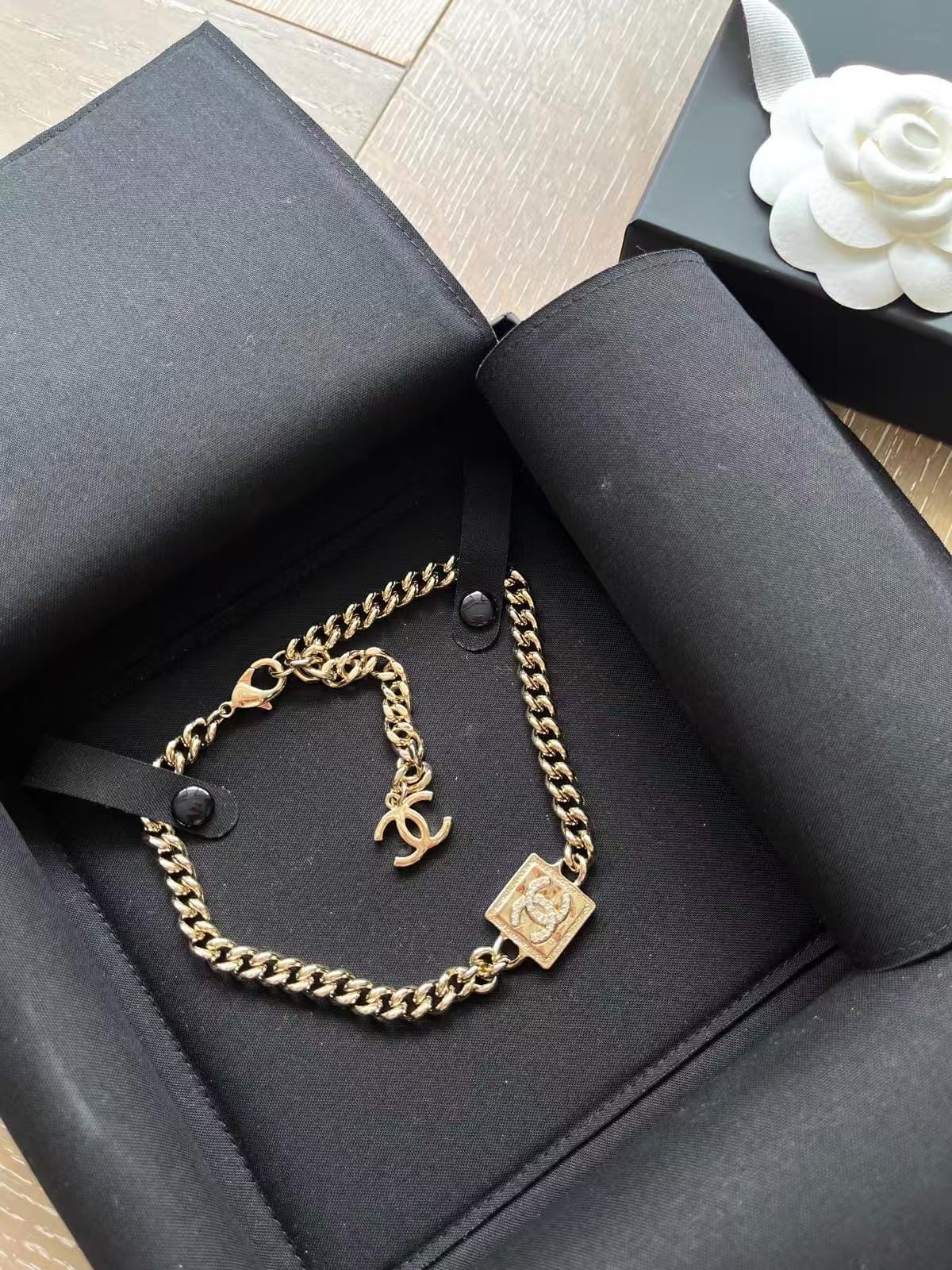 Chanel Chanel Choker ALC4032