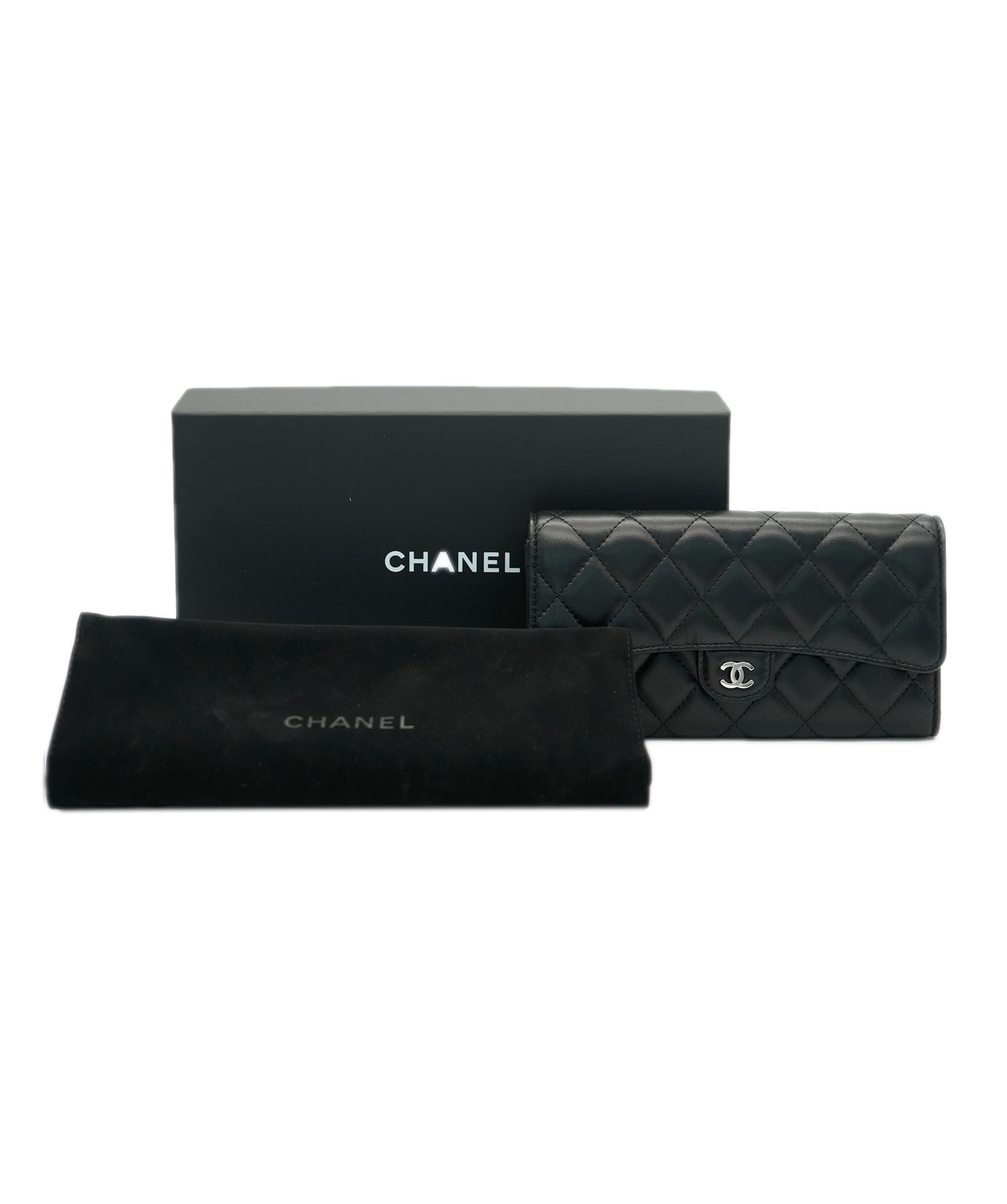 Chanel Chanel Classic Lambskin Long Wallet  ALC1772