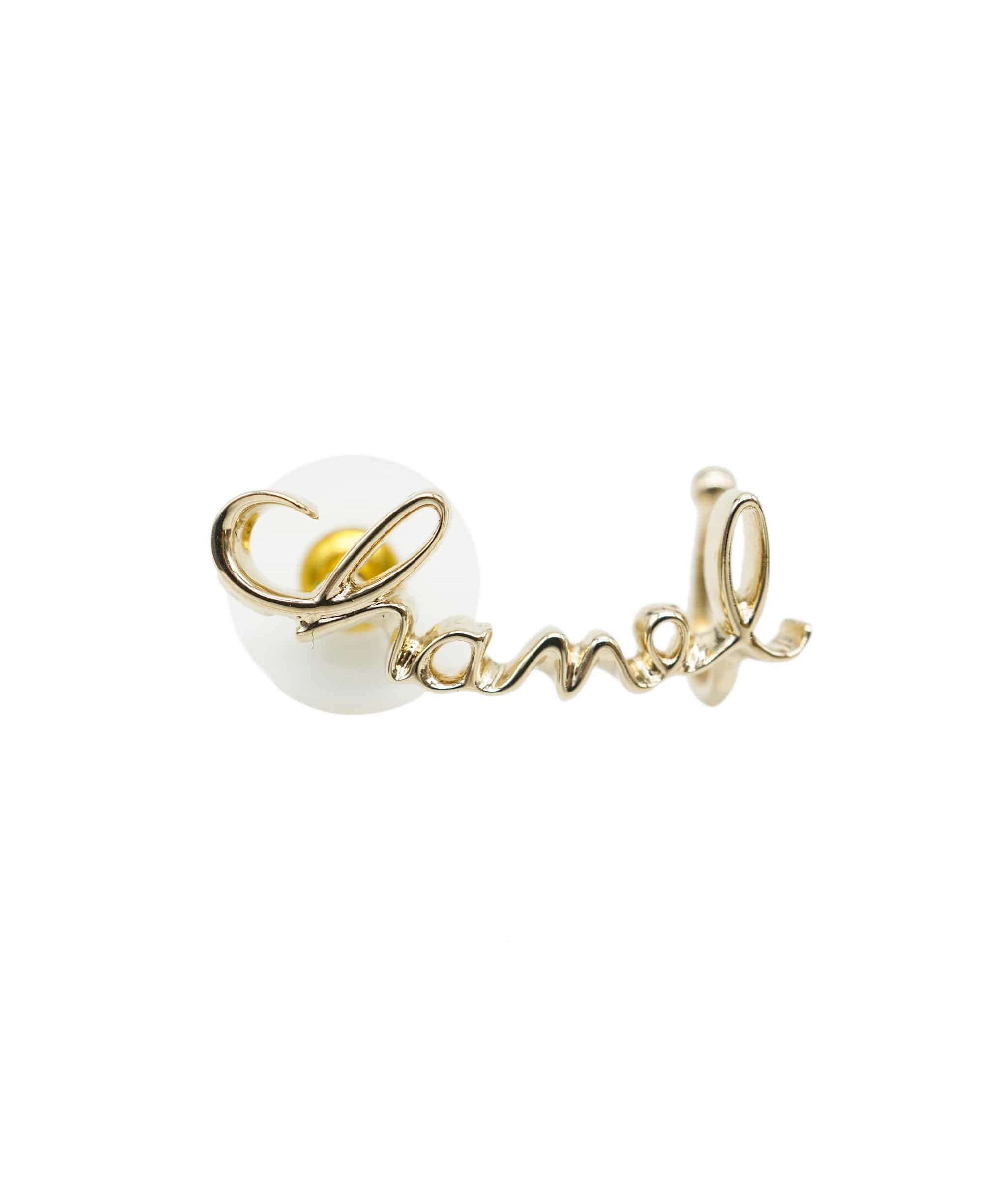 Chanel Chanel cuff earrings  ALC1274
