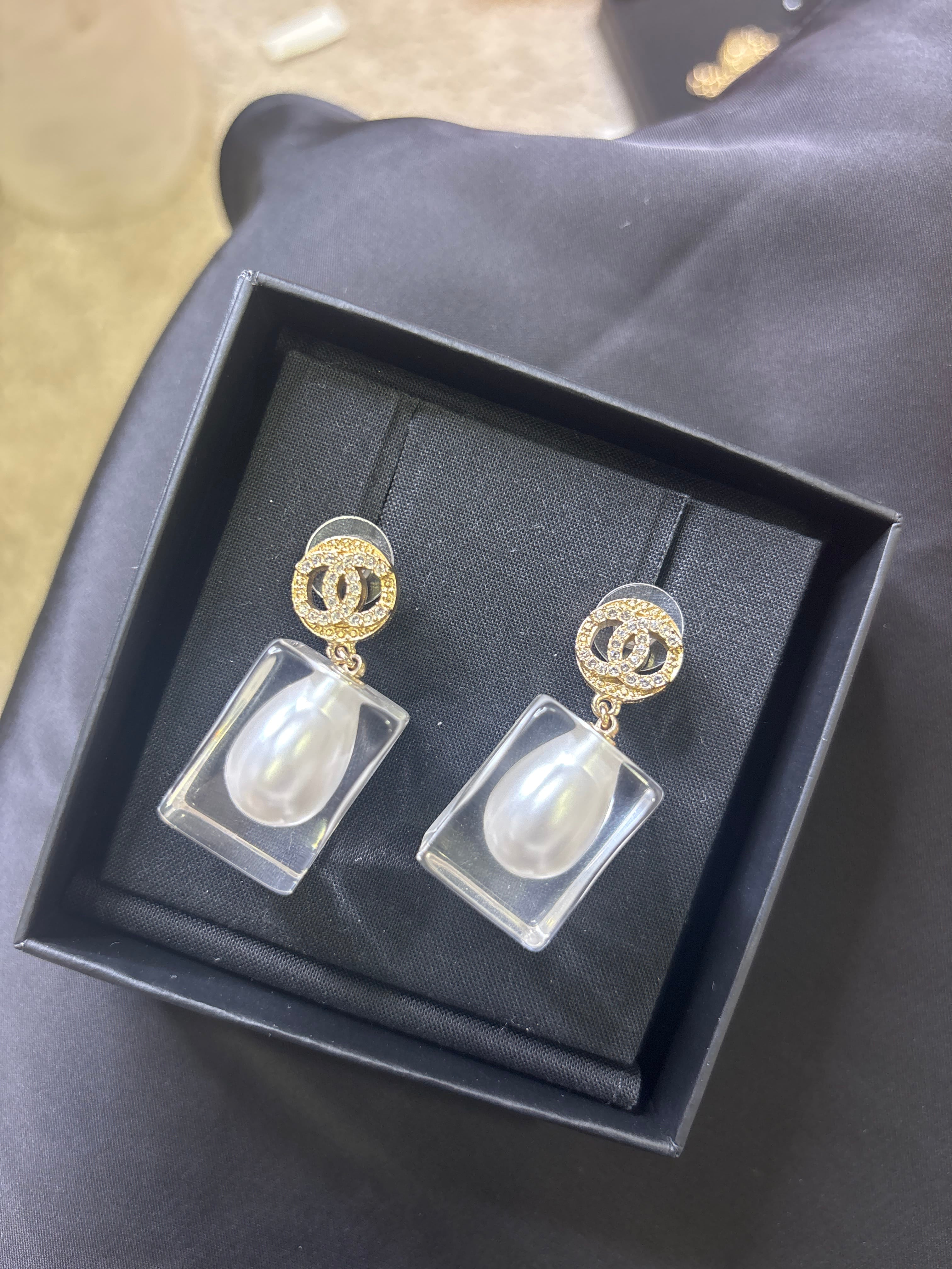CHANEL Chanel drop earrings ALC4022
