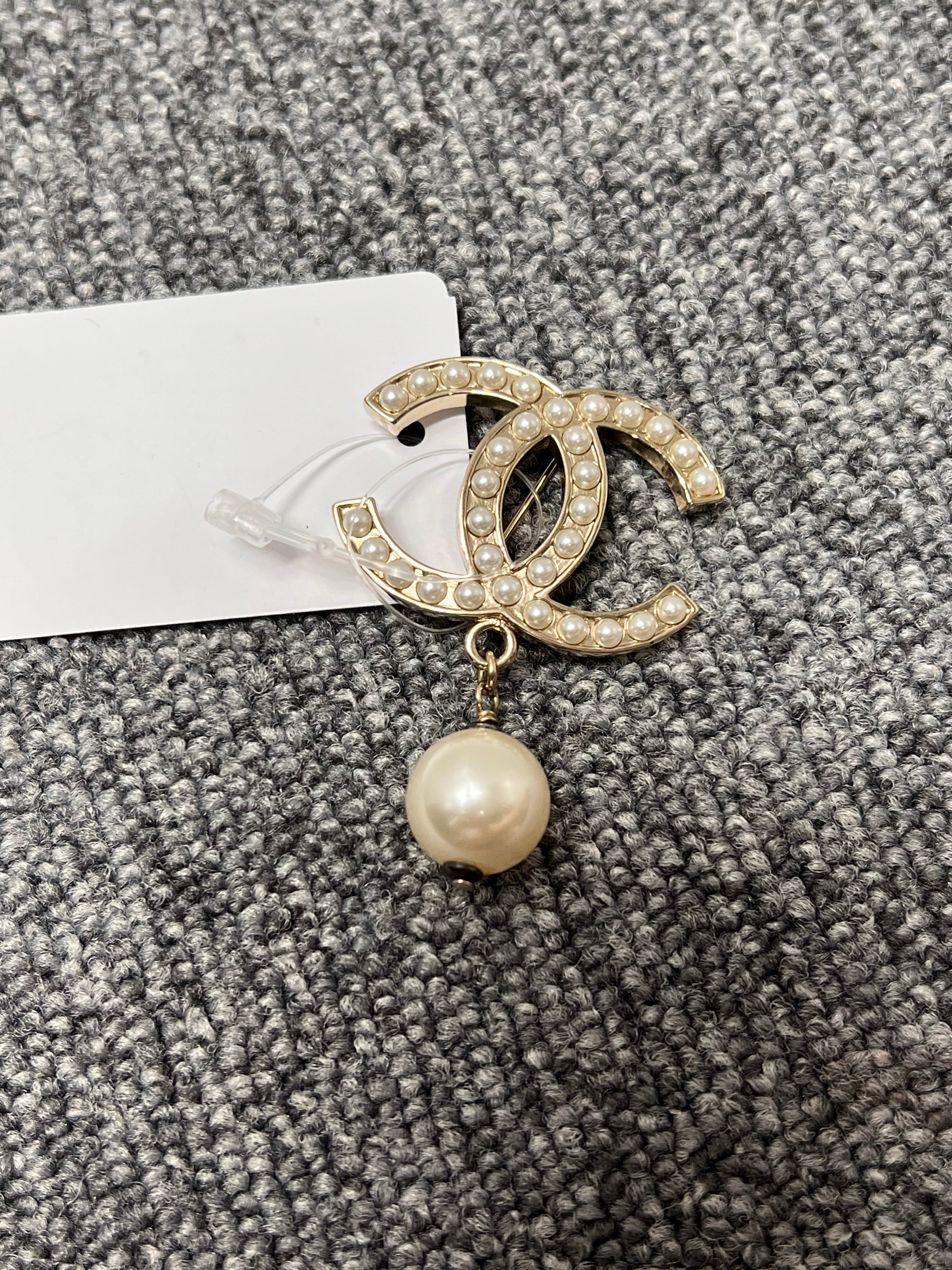 CHANEL CHANEL GP Imitation Pearl Coco Mark Brooch B07288WK4L