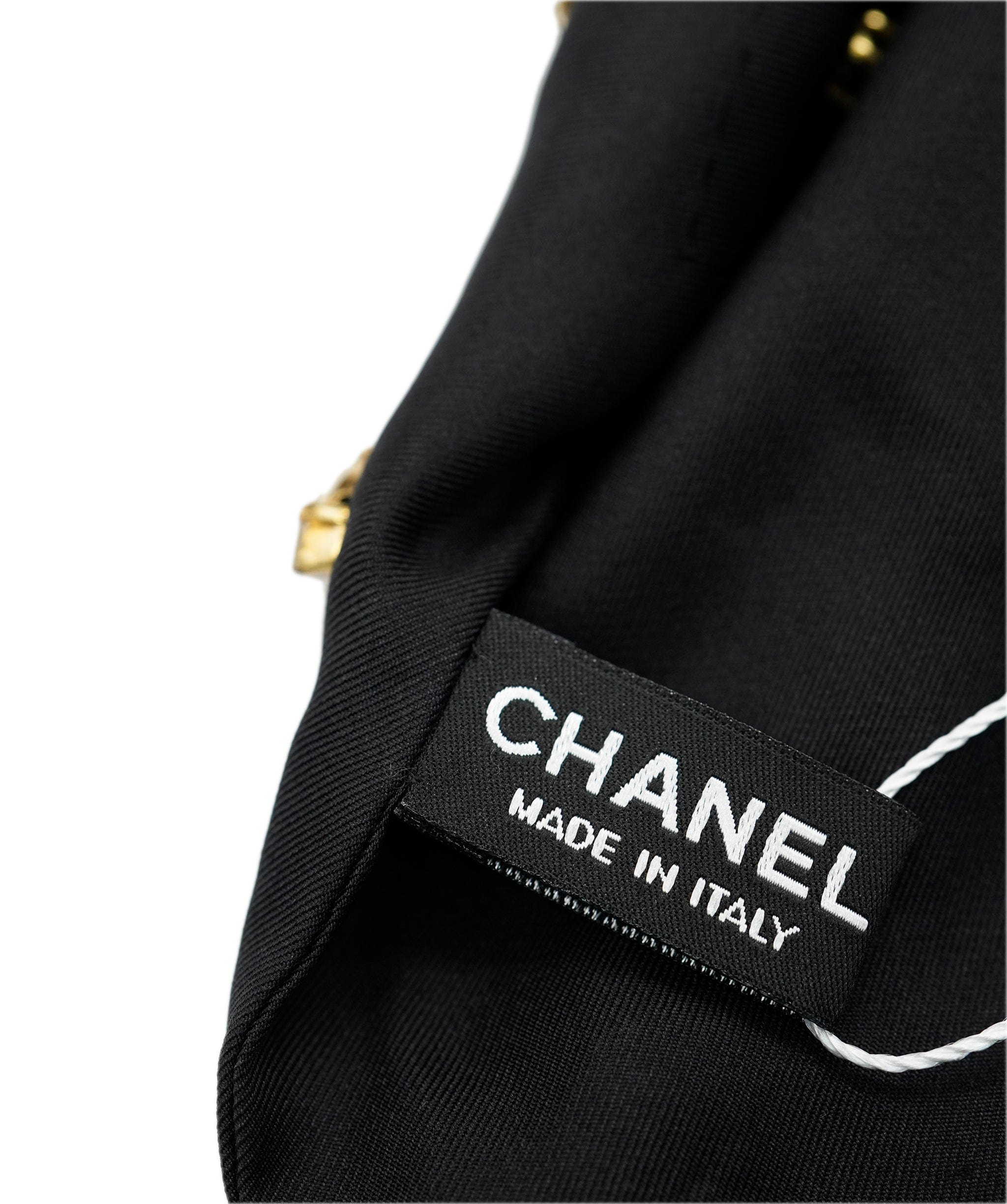 Chanel Chanel navy scarf silk with perles  DXBS3774